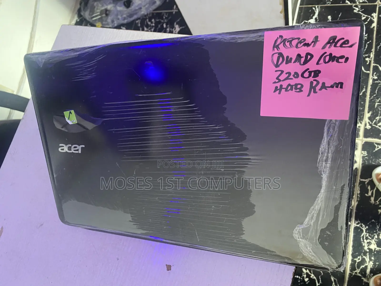 New Laptop Acer 4GB Intel HDD 320GB