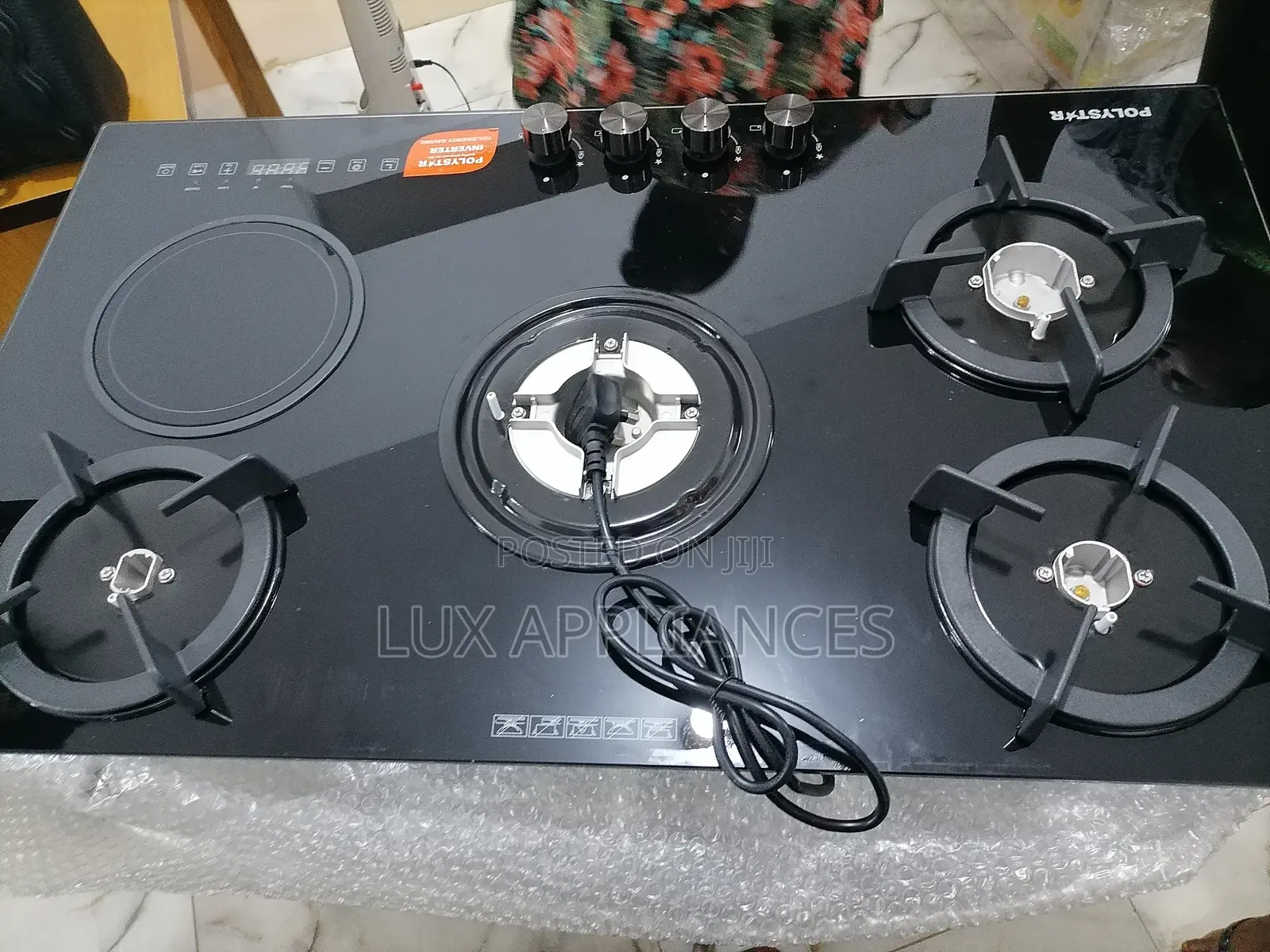 Effective 4 Gas Burner + 1 Electric Inverter Inbuilt Cooker