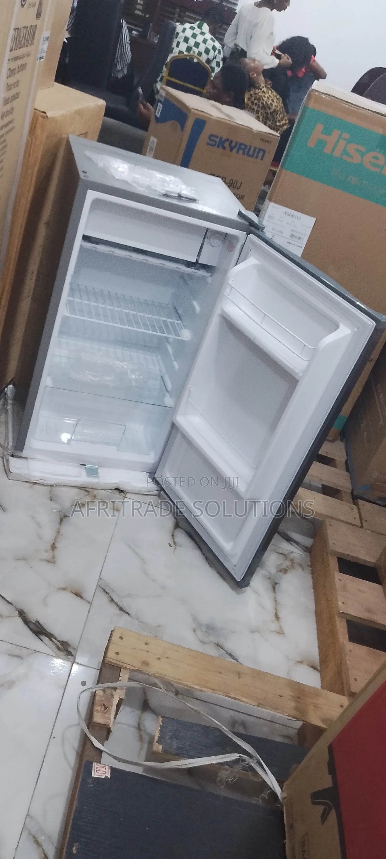 SKYRUN 80 Litres Refrigerator- Fine Exterior