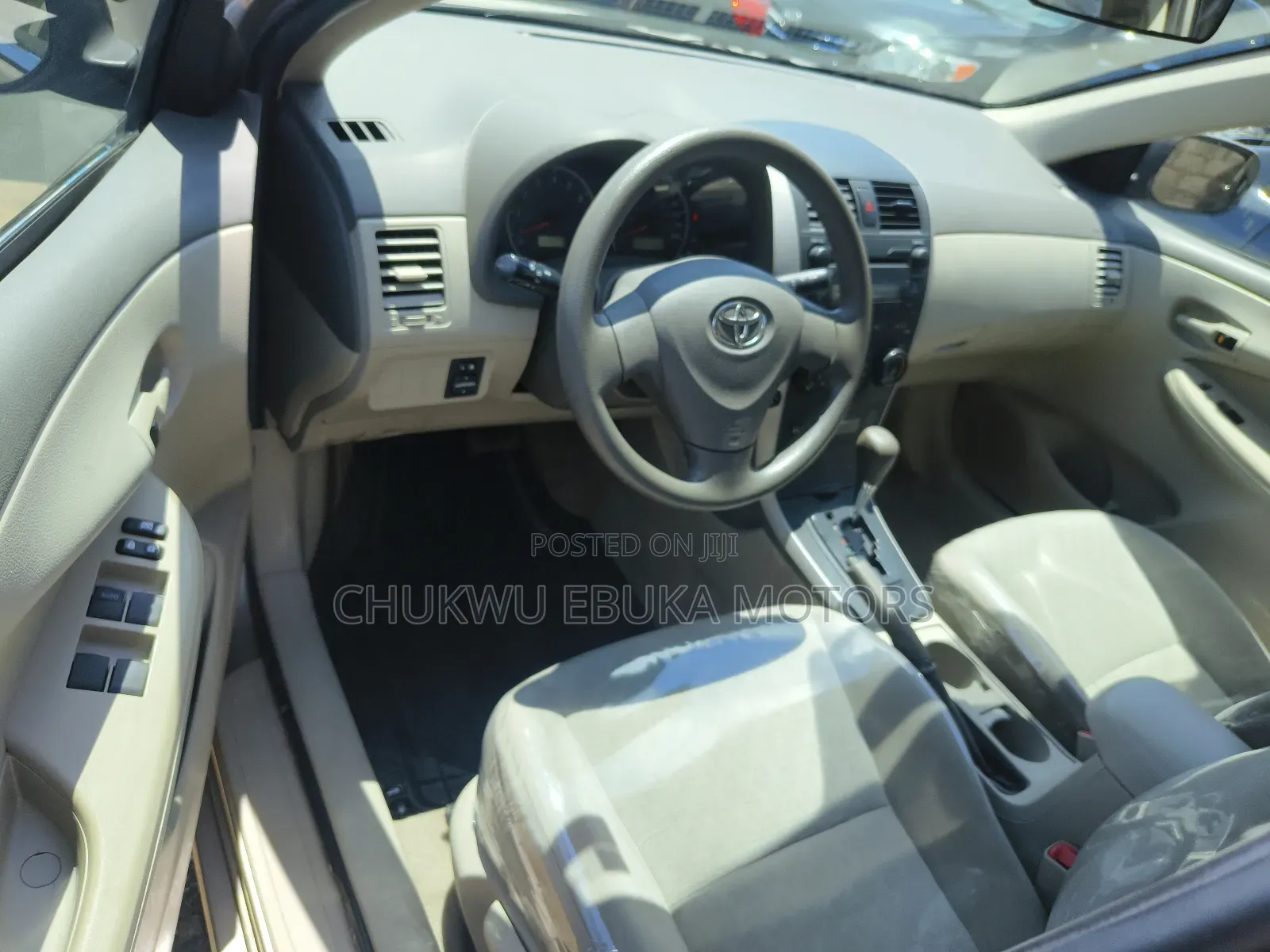 Toyota Corolla 2010 Gold