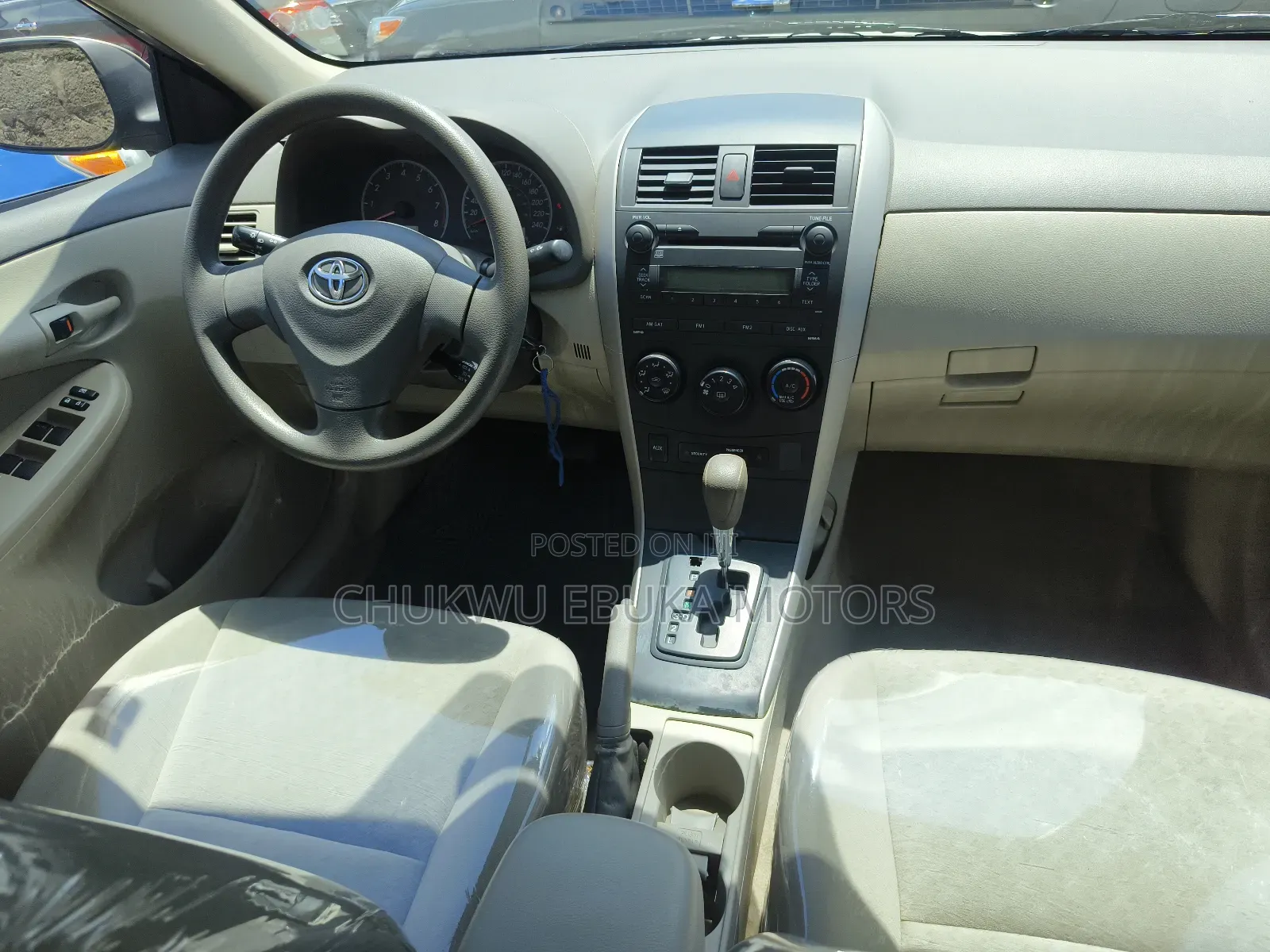 Toyota Corolla 2010 Gold