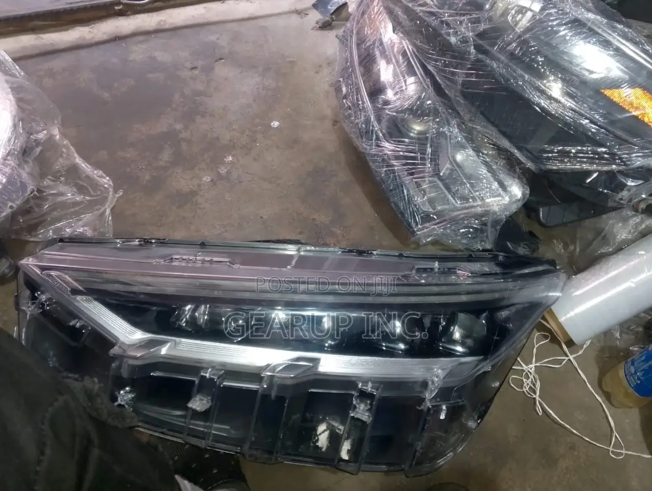 Set of Full Lights/Headlights for Ford Taurus March E 2023