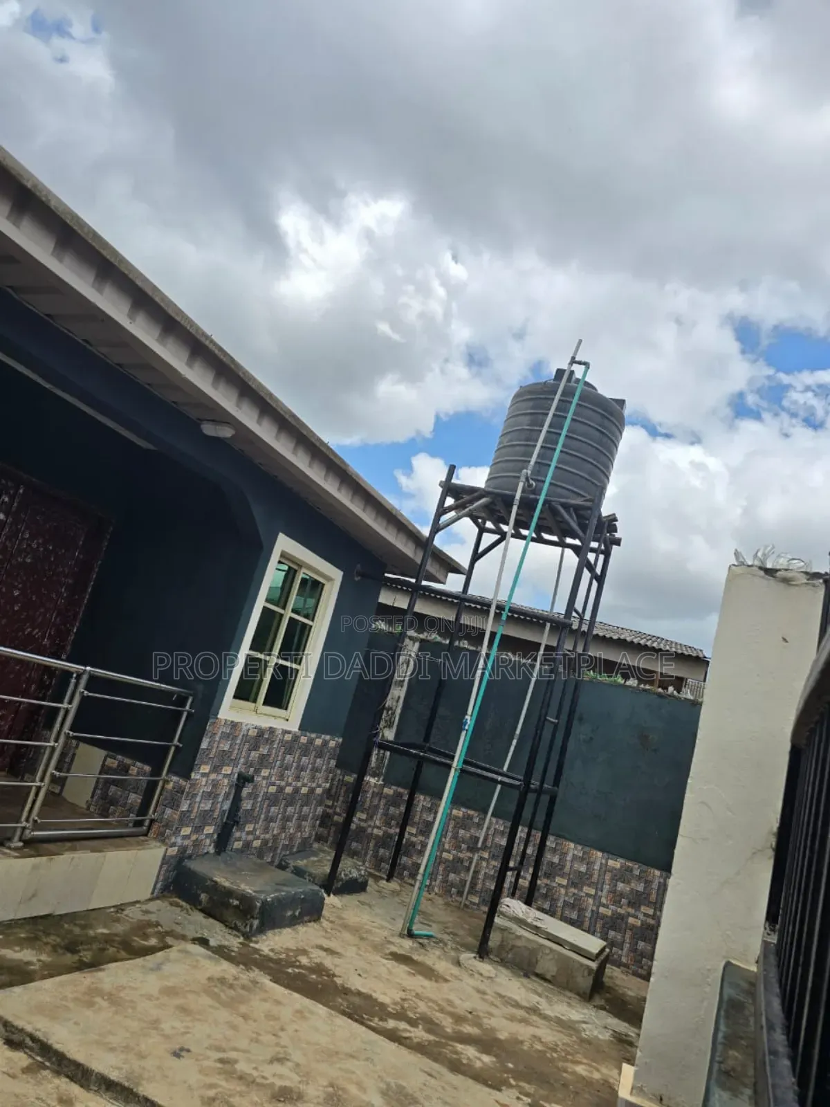2bdrm Bungalow in Ayobo for sale