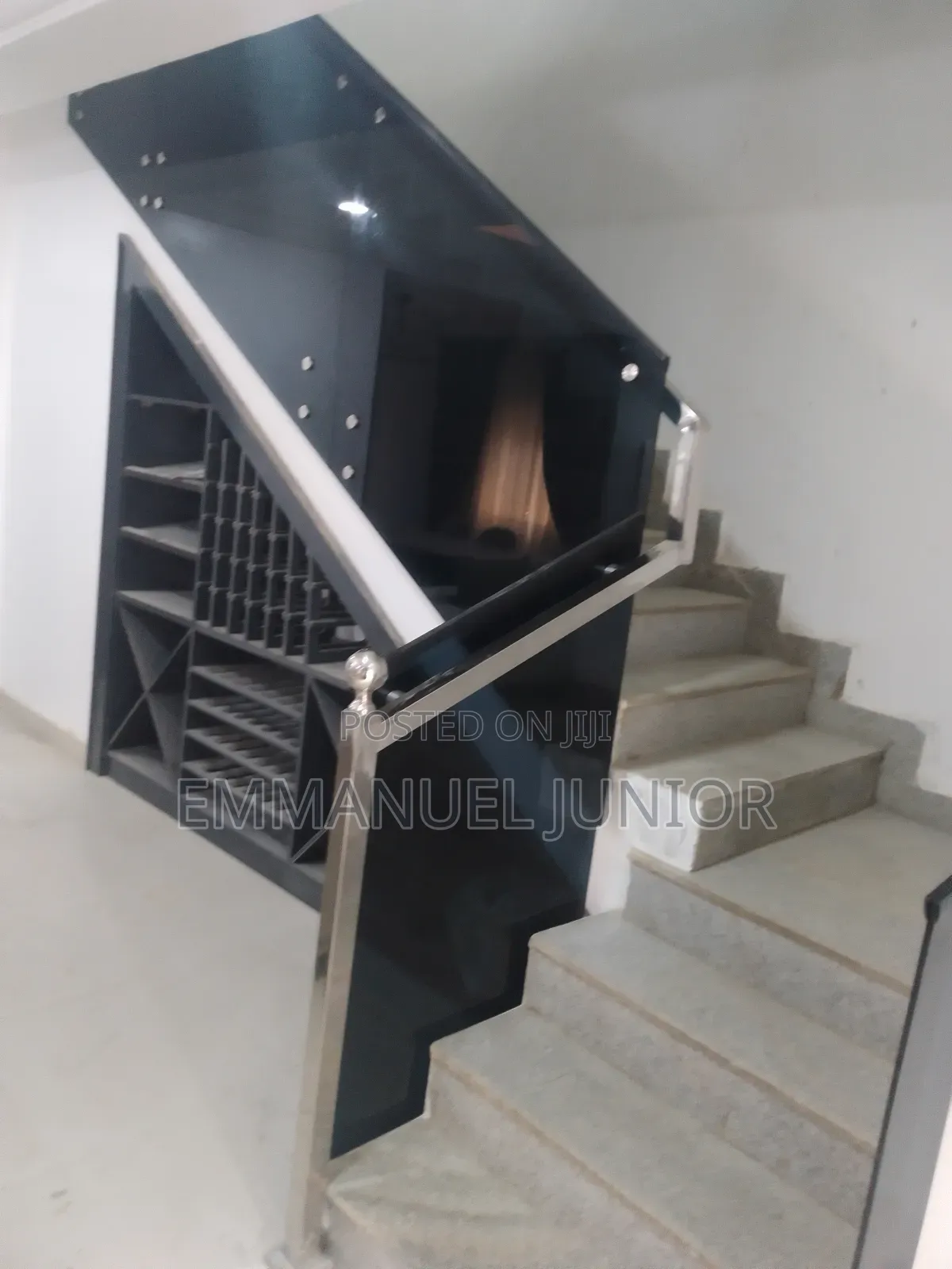 Frameless Glass for Steps Case