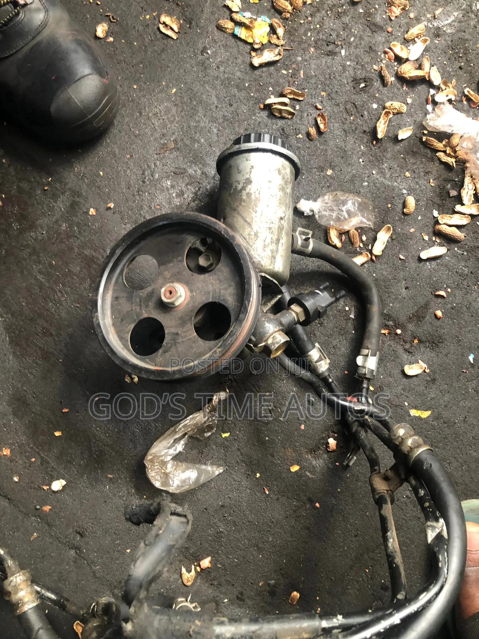 Lexus IS300 Powersteering Pump