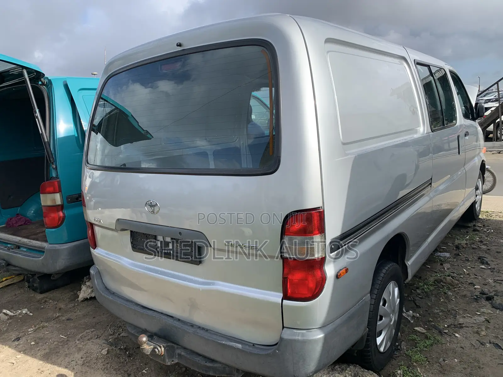 Toyota HiAce 2008 Silver