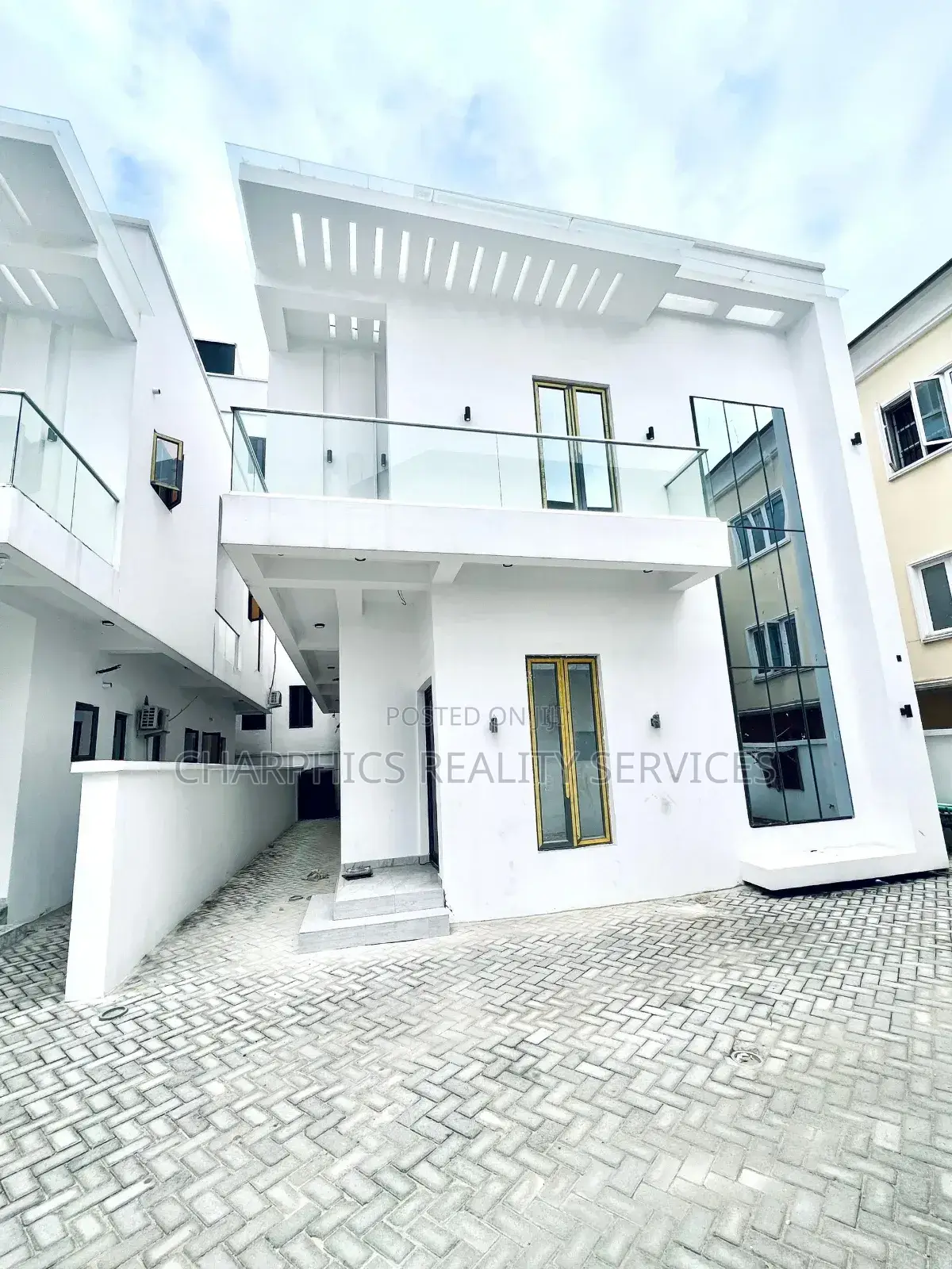 4bdrm Duplex in Lekki for sale