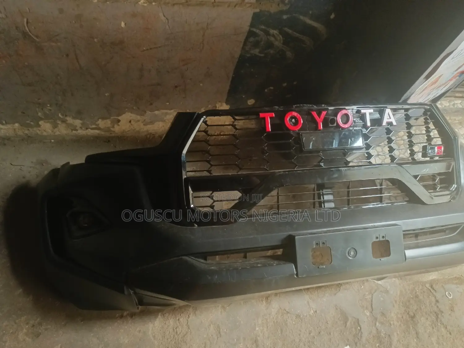 Complete Front Bumper Hilux 2023/2024 Direct Bumper