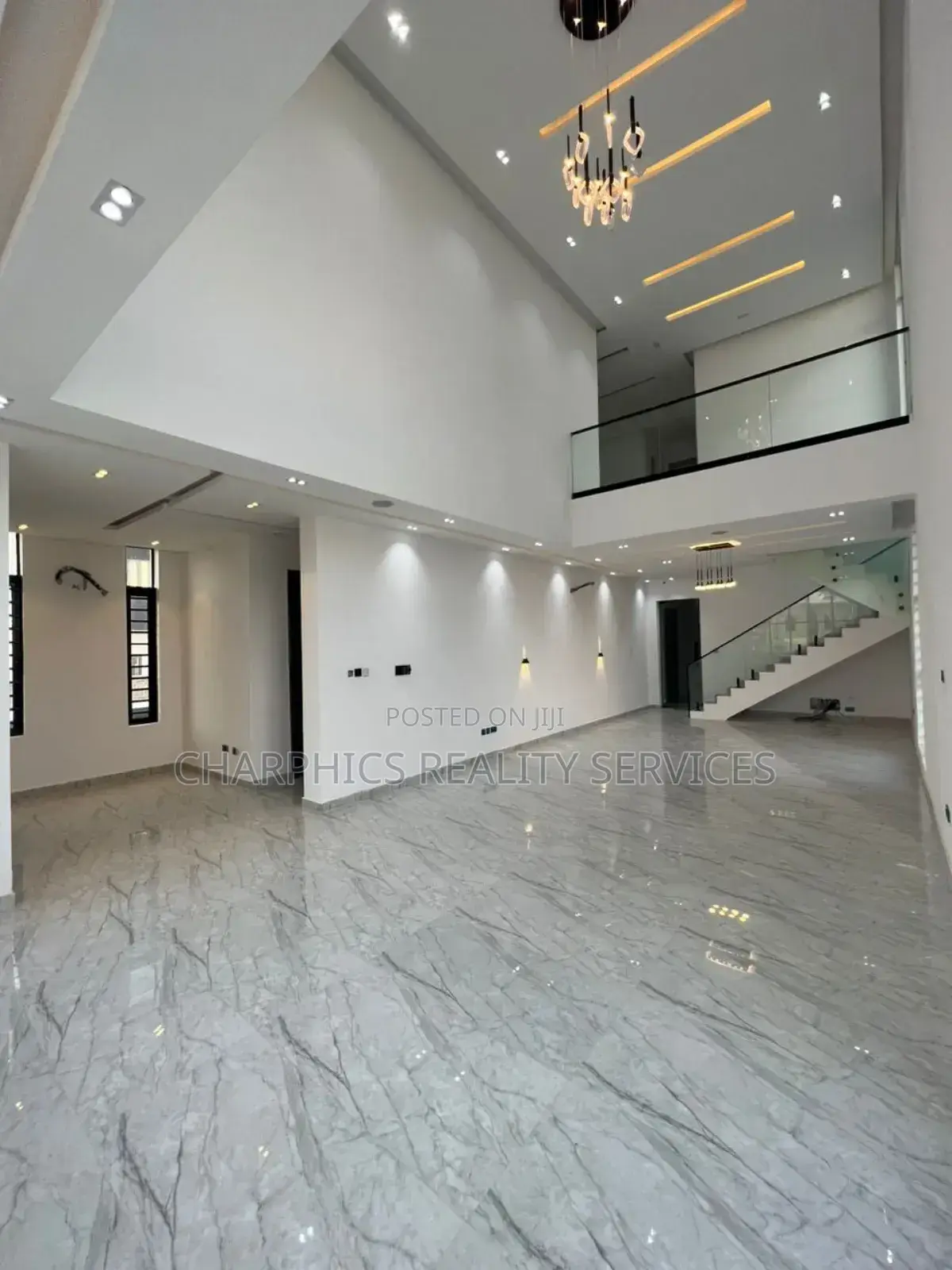 5bdrm Duplex in Ikota for sale