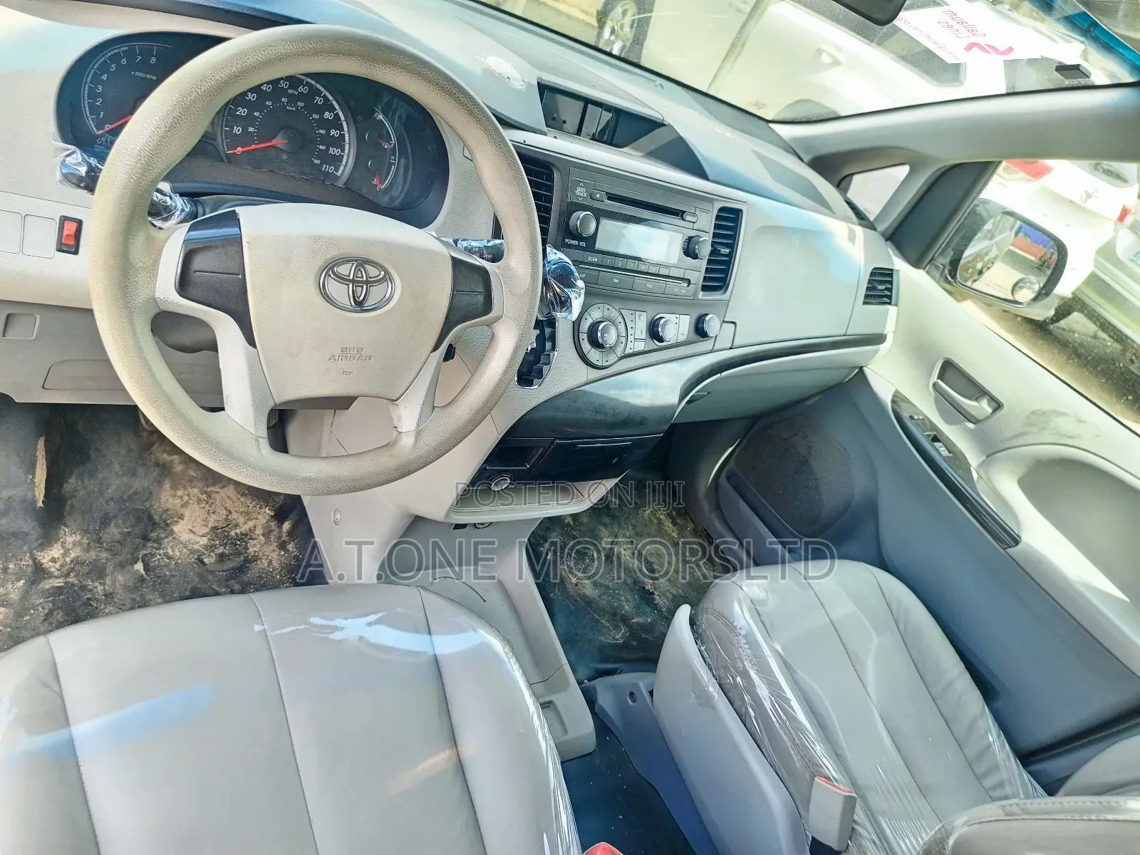 Toyota Sienna 2014 Black