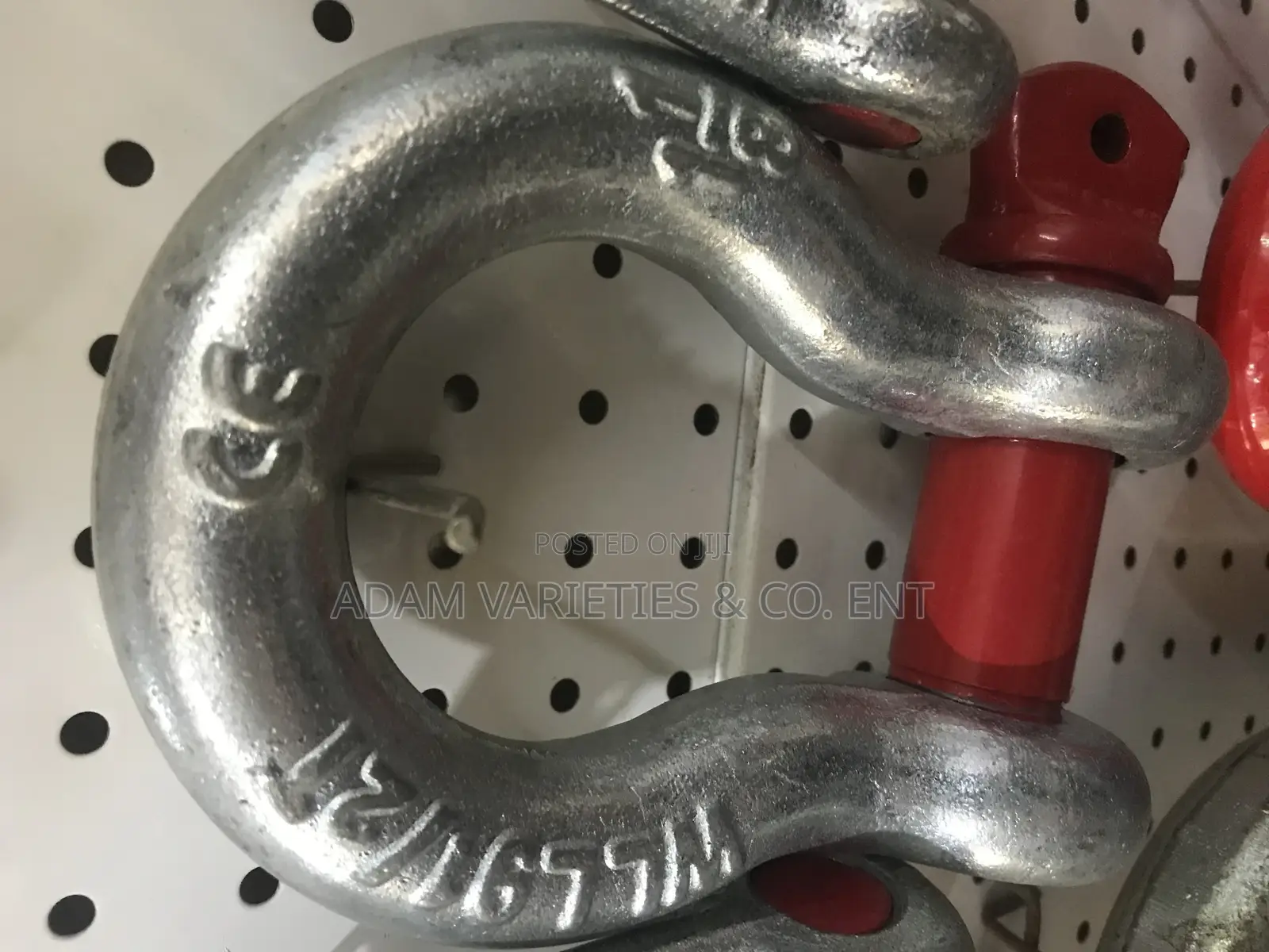 9.5T Bow Shackle