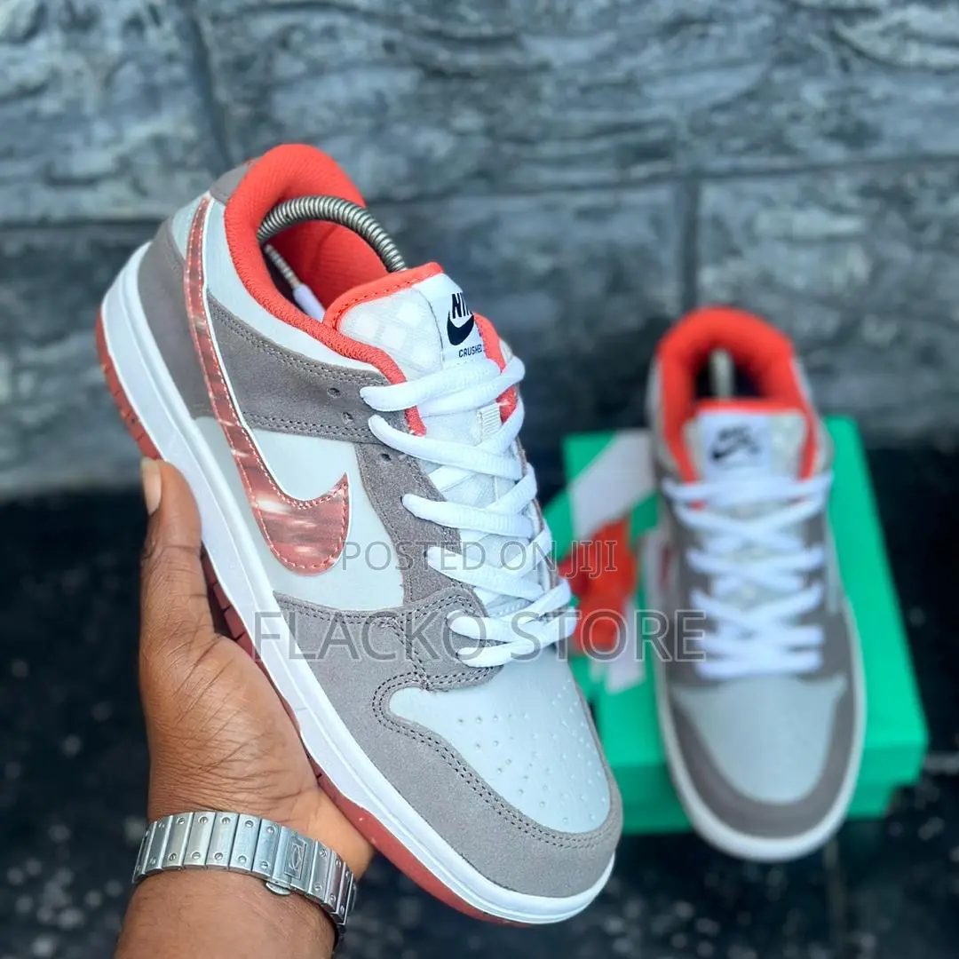Original Nike Sb Dunk Low Pro Crushed Marble Swoosh Sneakers