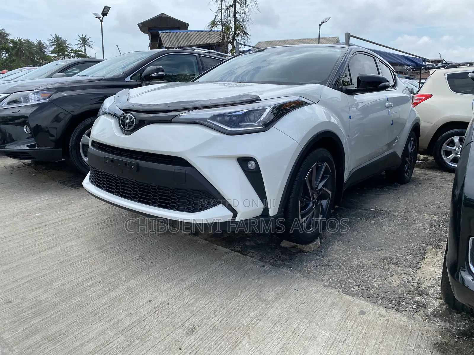 Toyota C-HR Limited 2021 White