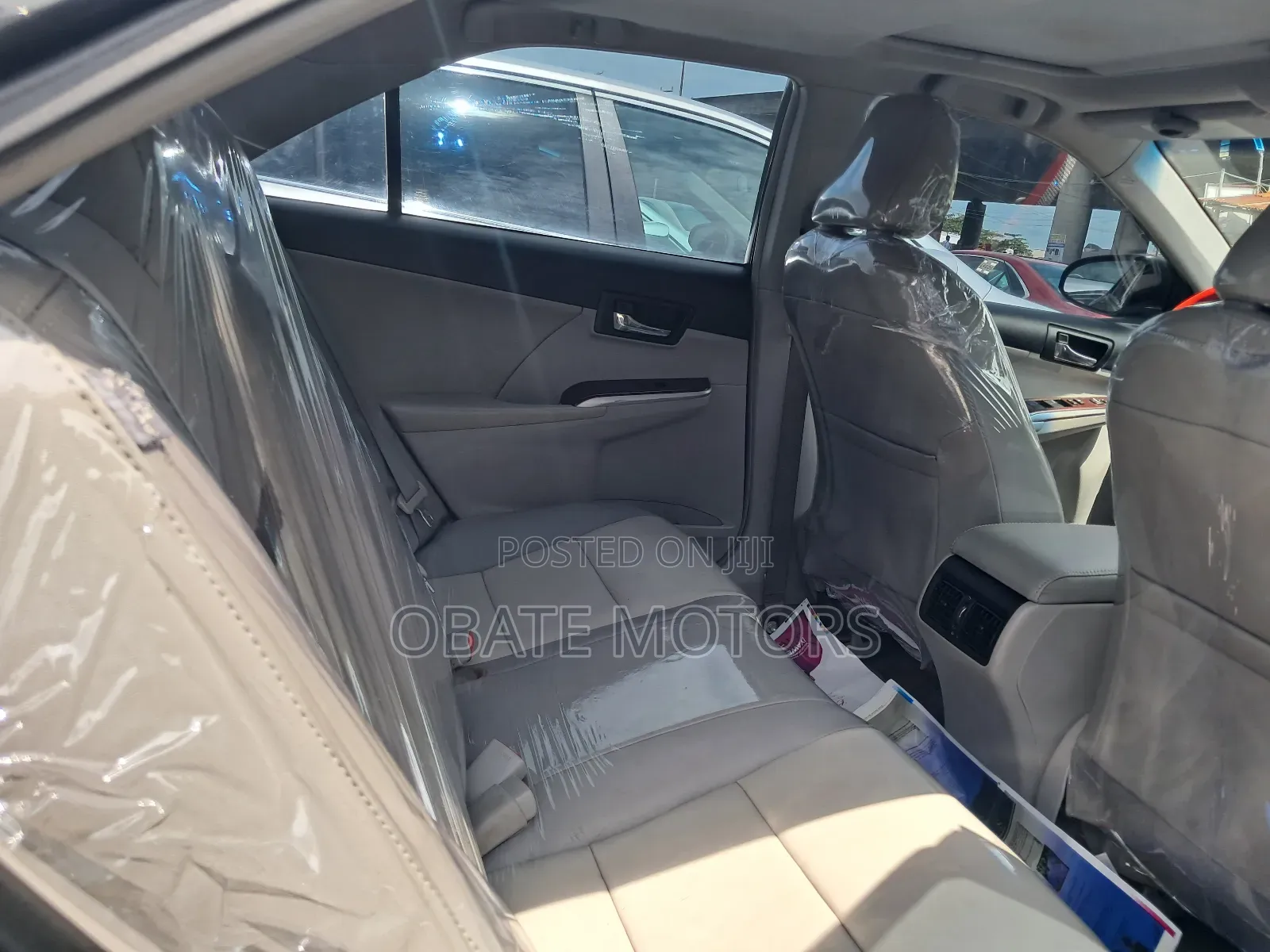 Toyota Camry LE 4dr Sedan (2.5L 4cyl 6A) 2012 Gray