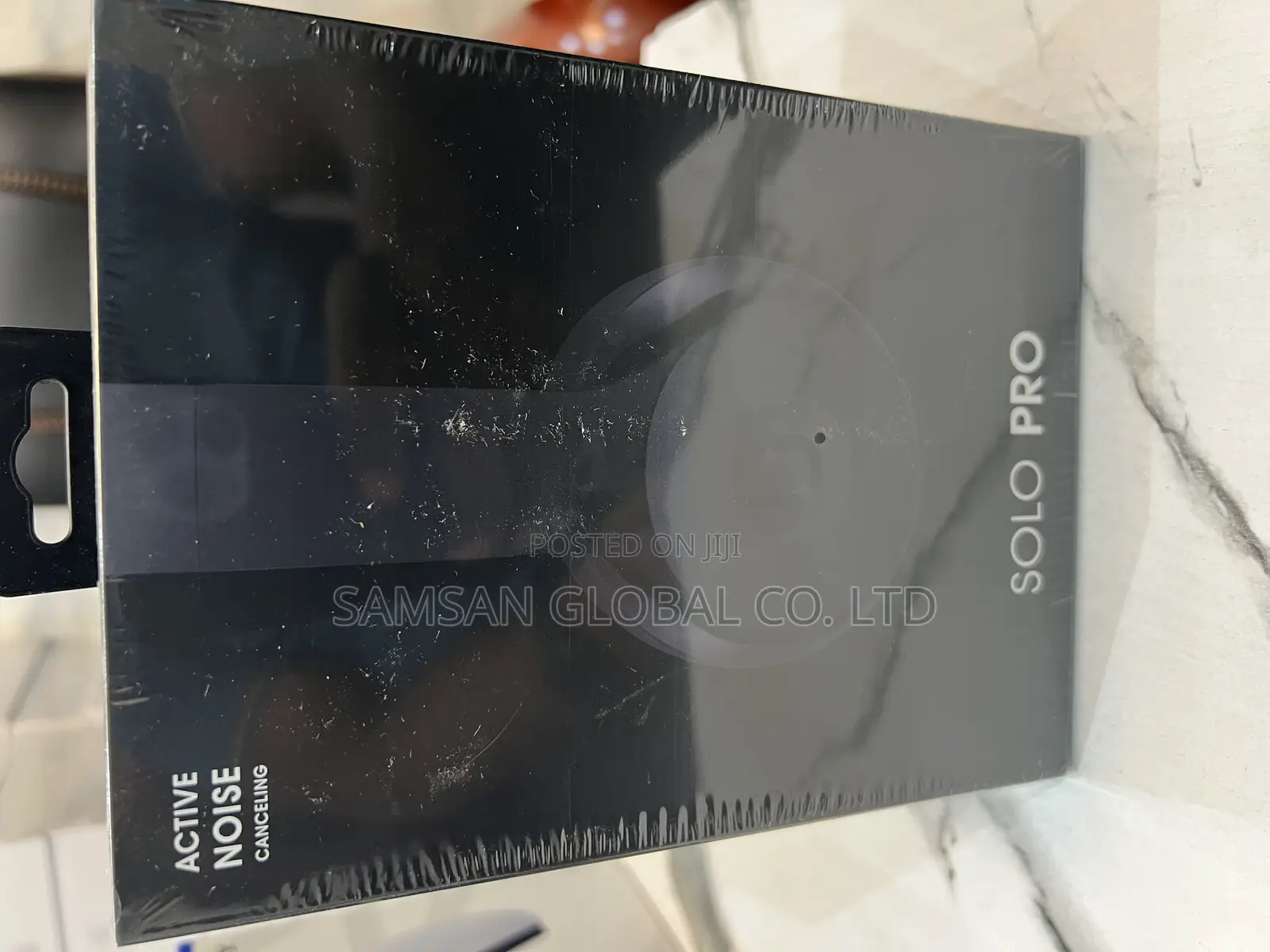 Bluetooth Headset (Beats Solo Pro)
