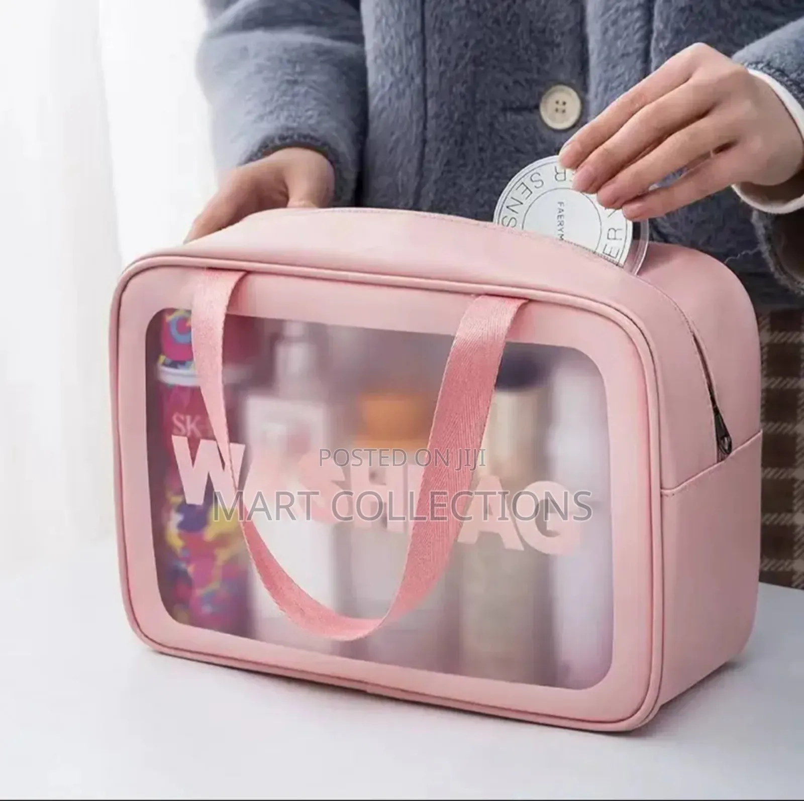 Travel Wash Bag Make-Up Bag and Organizer