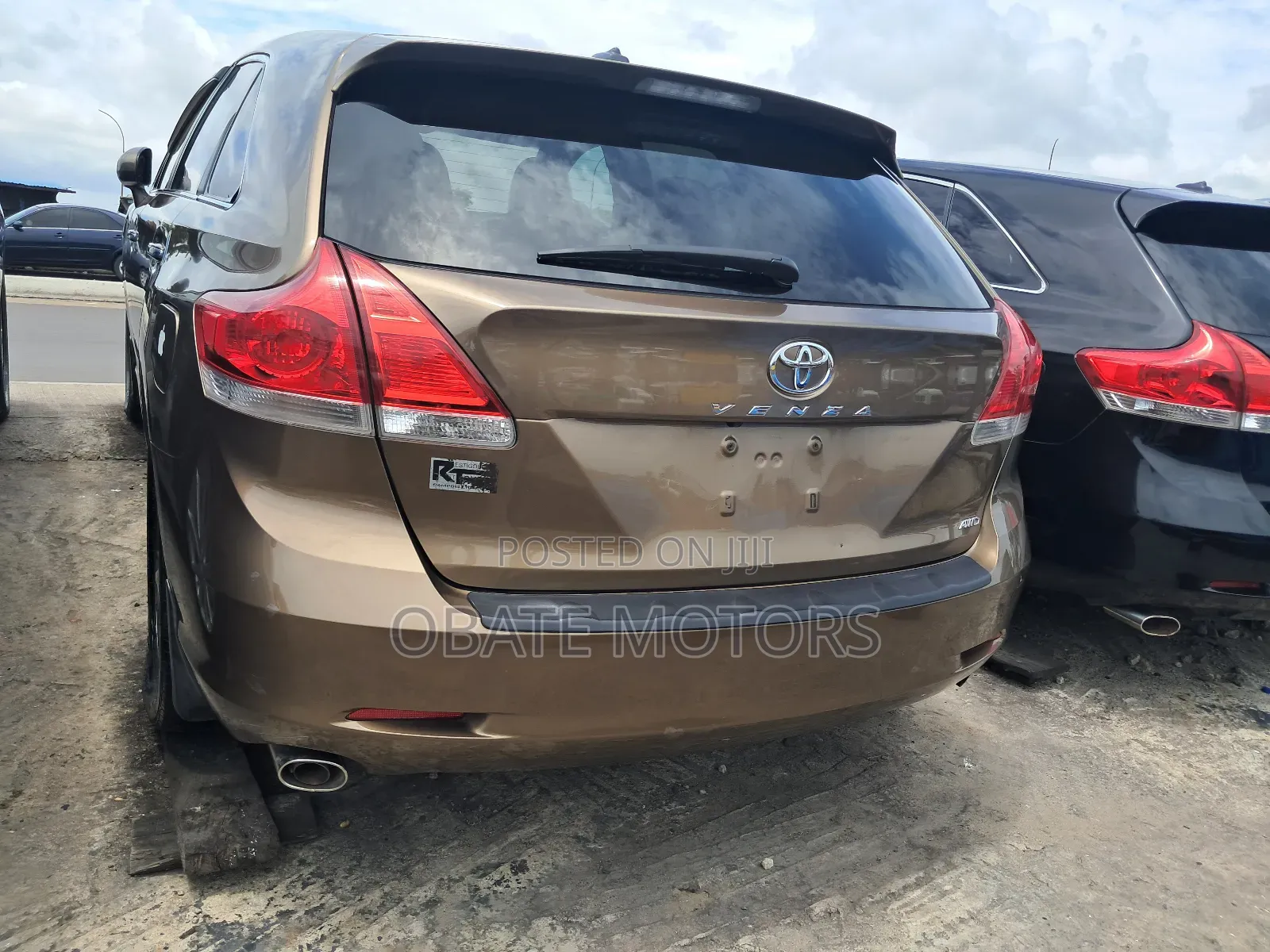 Toyota Venza V6 AWD 2010 Gold