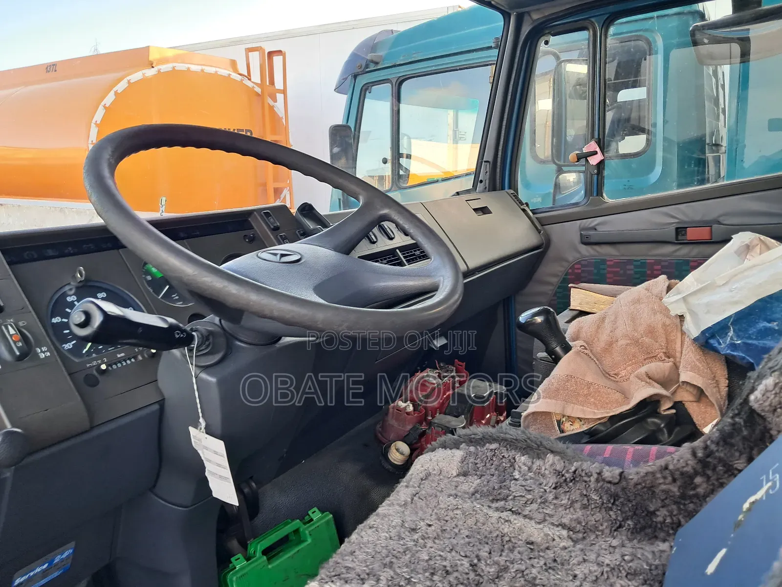 Mercedes Benz 1217