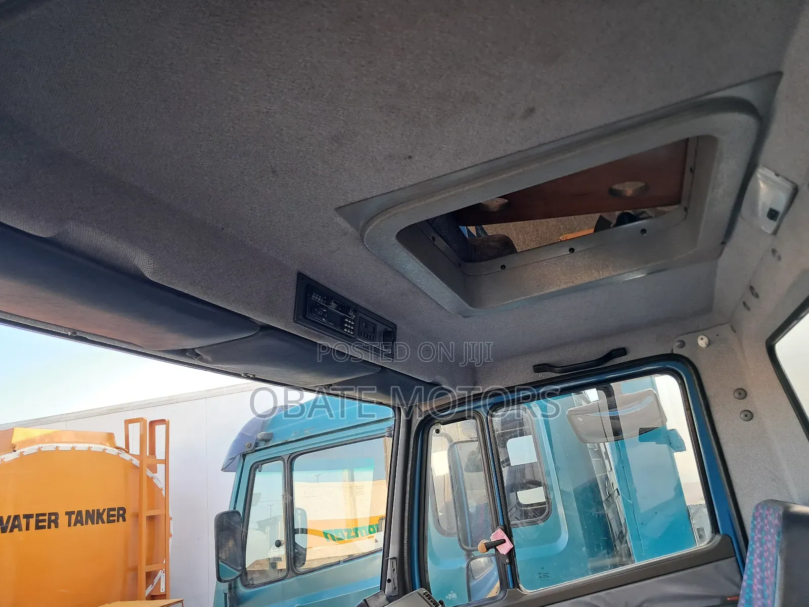 Mercedes Benz 1217