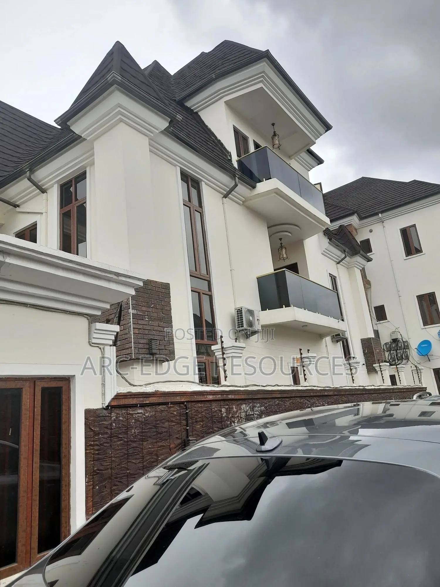 Furnished 5bdrm Duplex in Apple Junction for sale