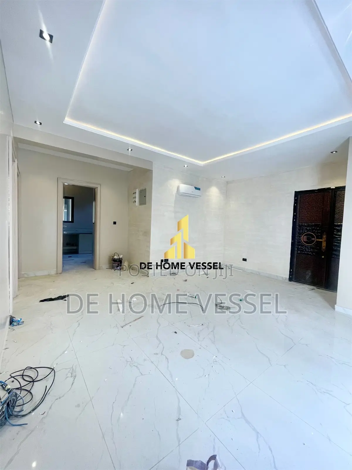 2bdrm Apartment in Lekki Phase 1 for sale