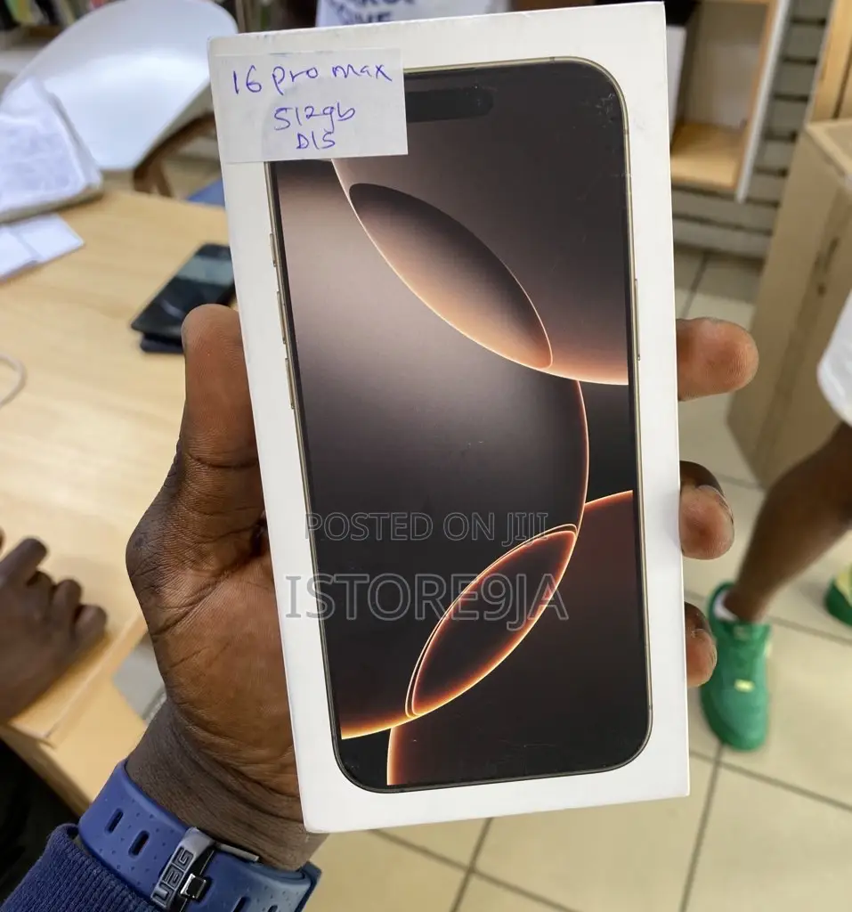New Apple iPhone 16 Pro Max 256 GB Gold