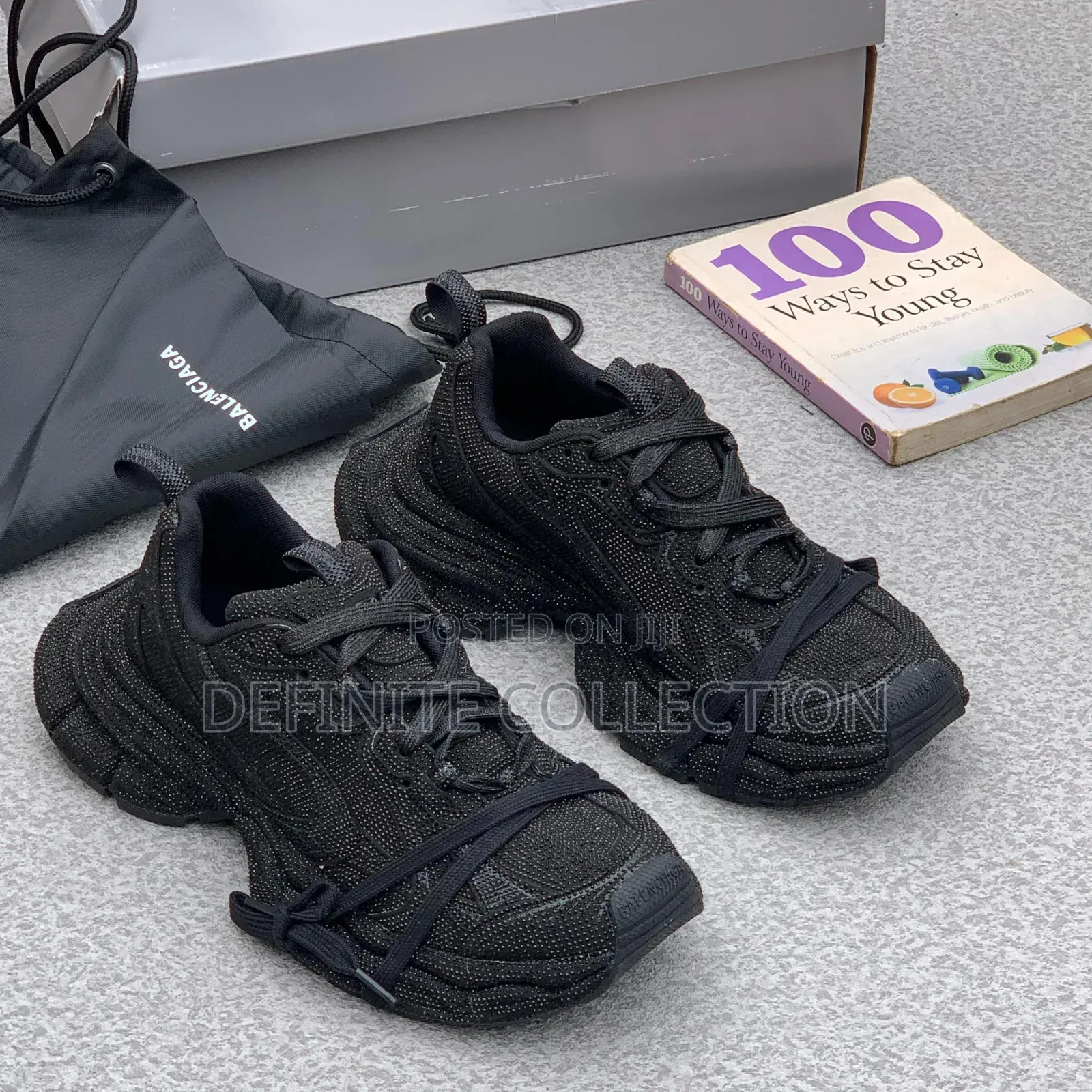 BALENCIAGA Luxury Sneakers
