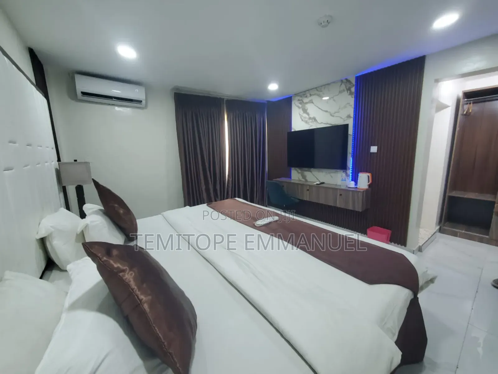 Nice 82rooms Hotel on 3666sqm.C of O.Swimming Pool Elevator
