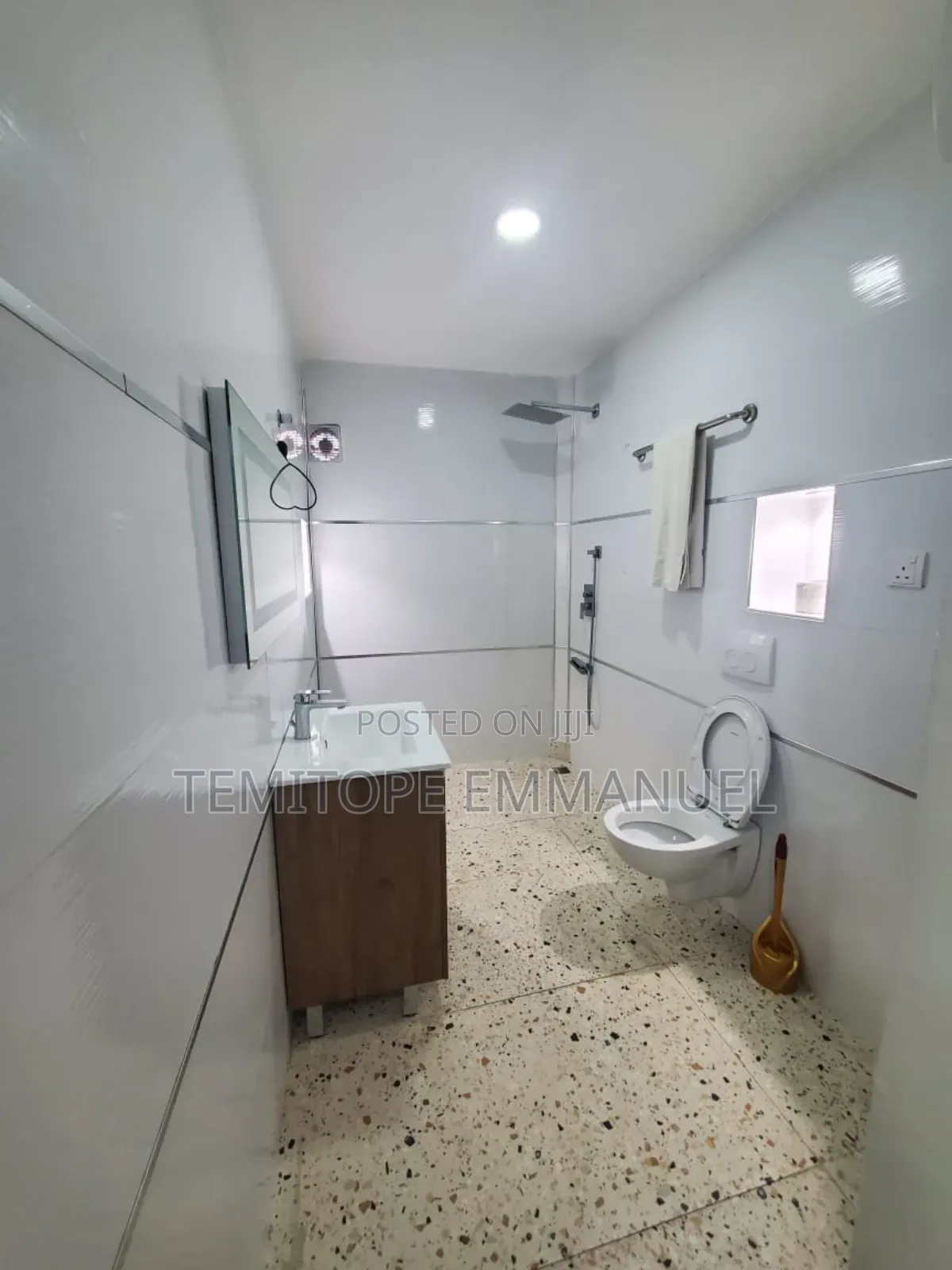 Nice 82rooms Hotel on 3666sqm.C of O.Swimming Pool Elevator