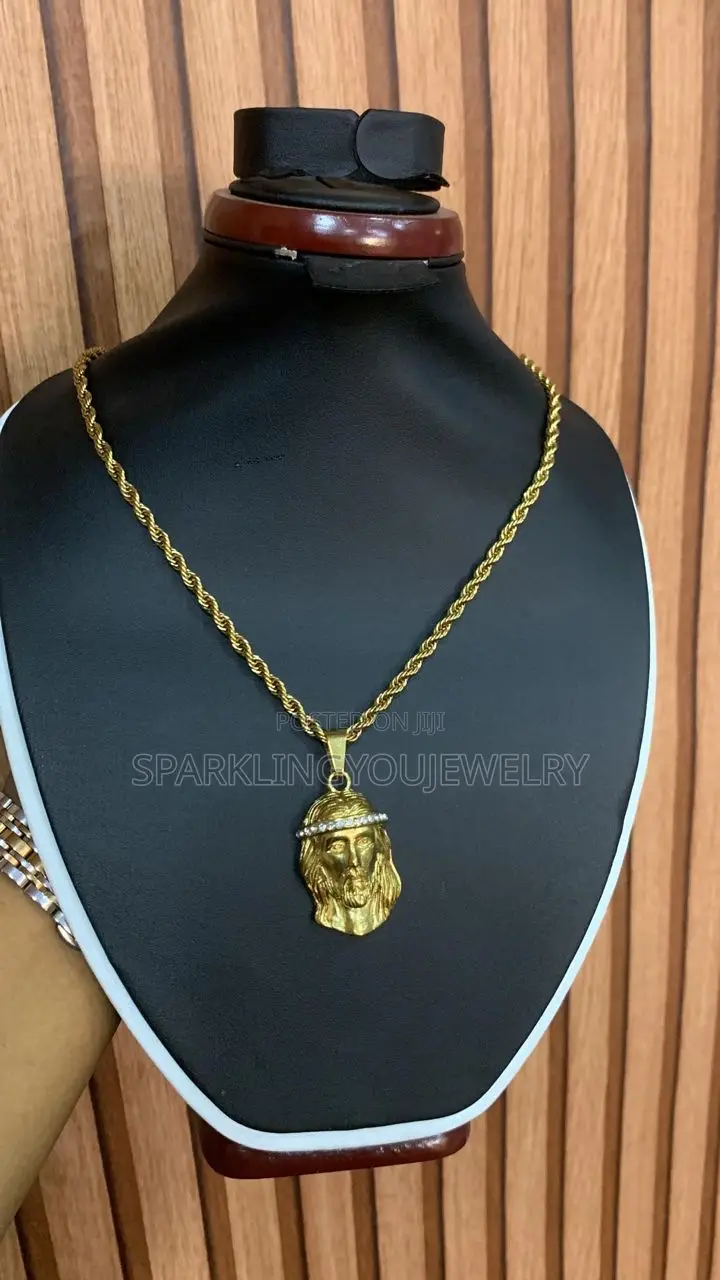 Twisted Chain Necklace