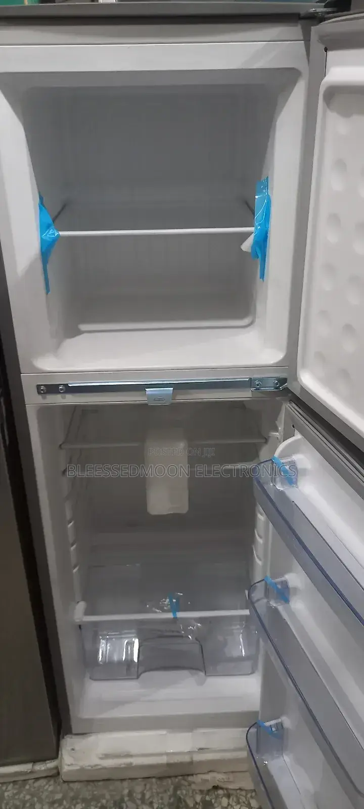 Skyrun Expert Cooling Low Voltage Standing Fridge 3yrs Garra