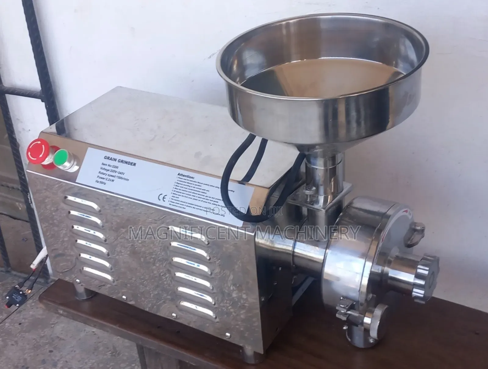 Powder Grains Grinding Machine