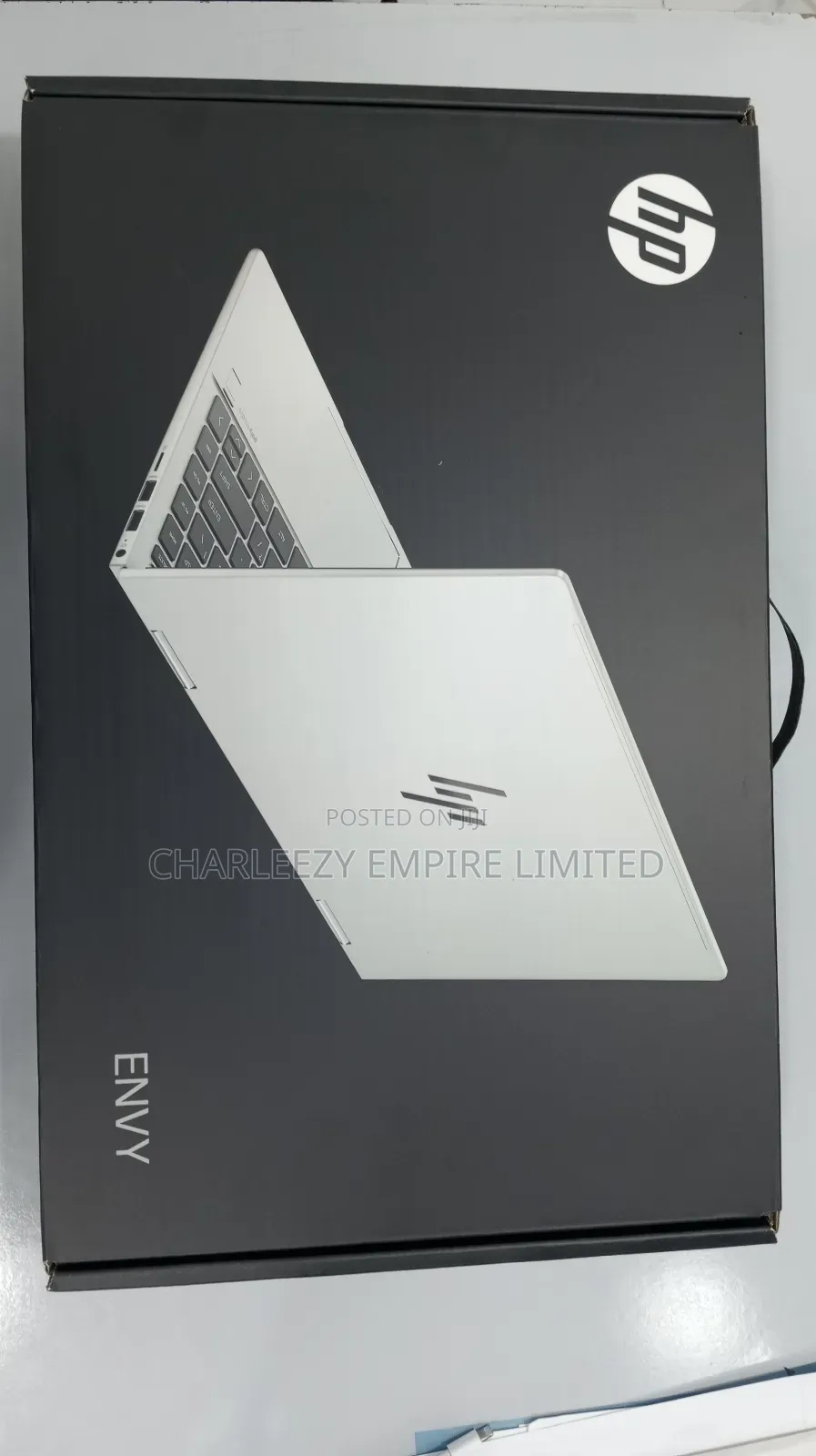 New Laptop HP Envy X360 8GB Intel Core I5 SSD 512GB