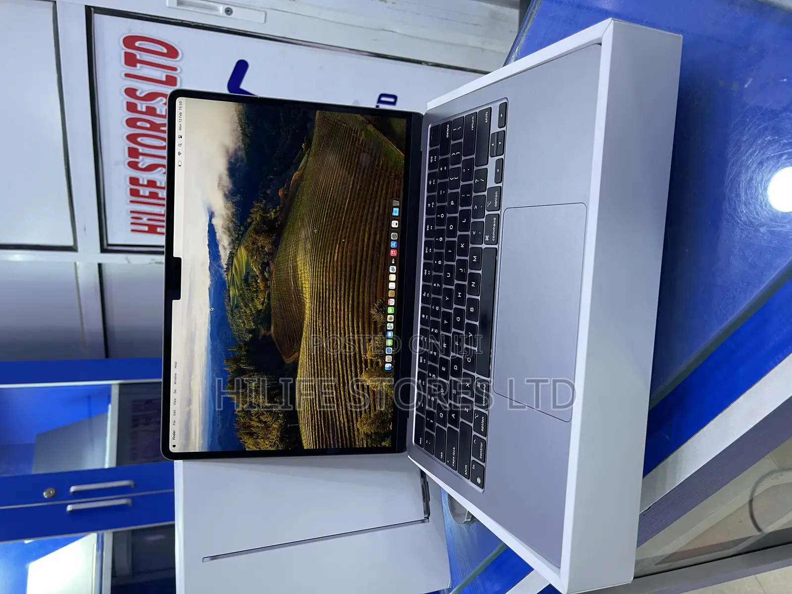 Laptop Apple MacBook Air 2022 M2 16GB Apple M2 SSD 256GB