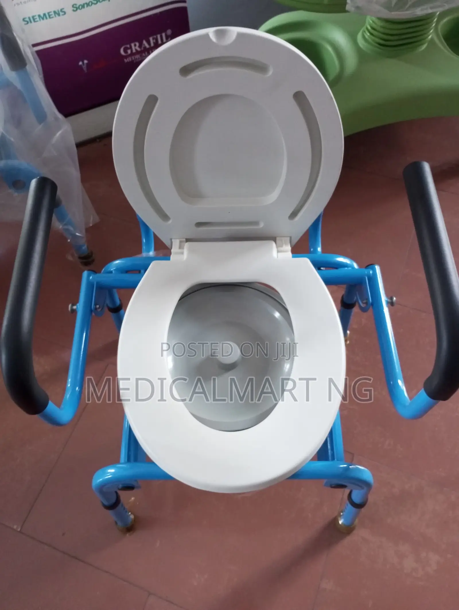 Collapsible Commode Chair
