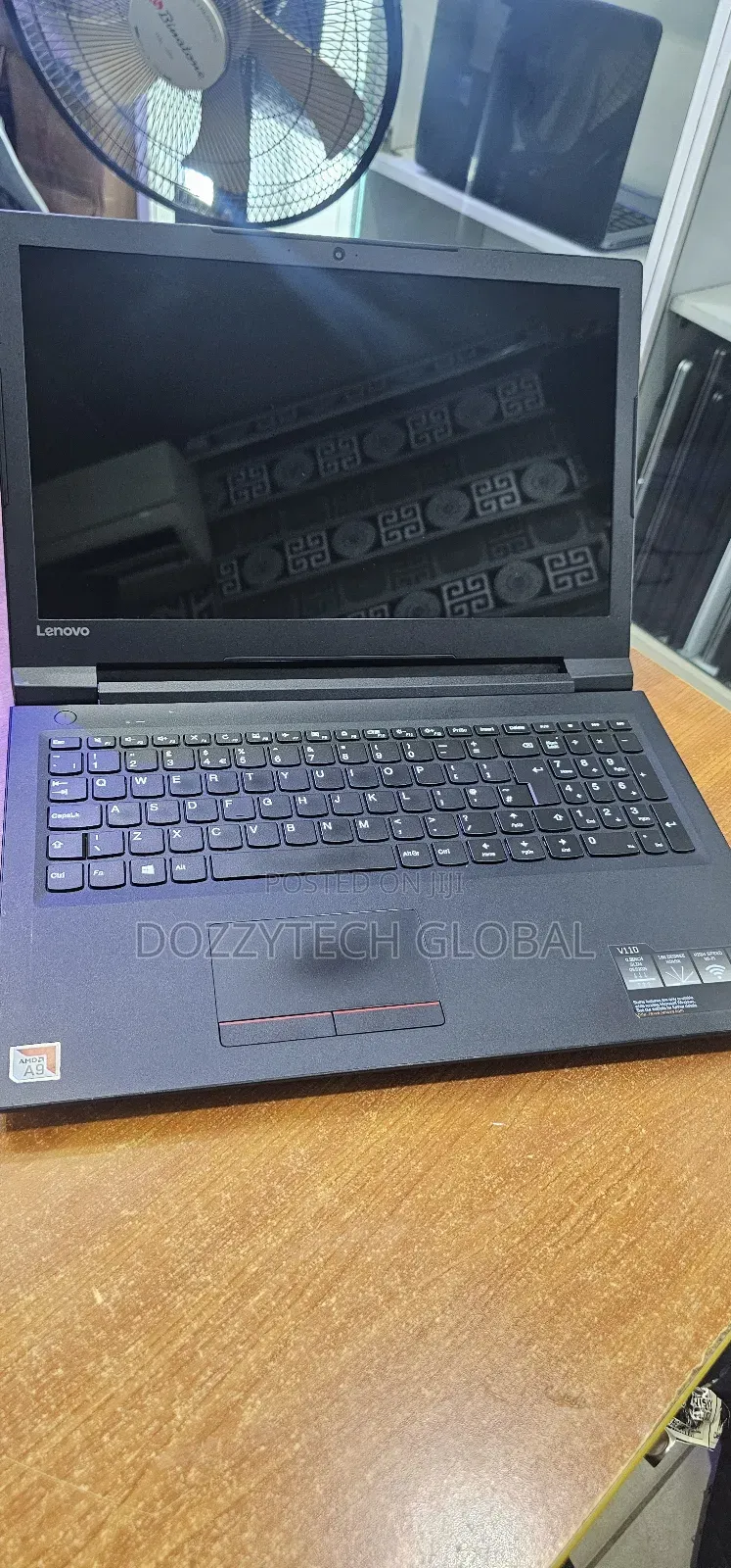 Laptop Lenovo 300e 8GB AMD SSD 128GB