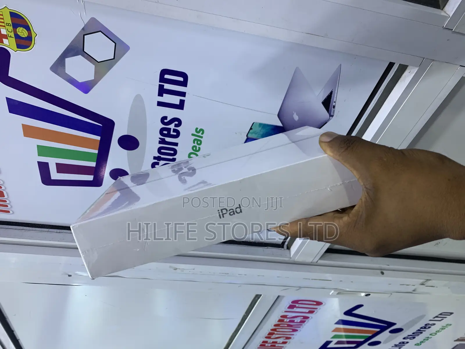 New Apple iPad 9.7 64 GB Silver