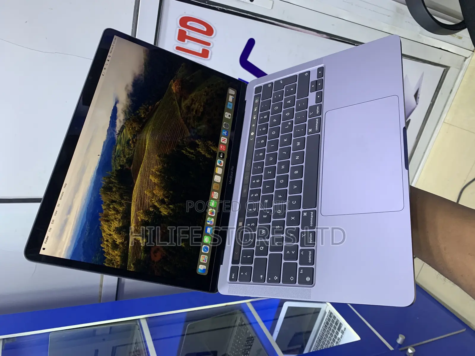 Laptop Apple MacBook Pro 2020 M1 8GB Apple M1 SSD 512GB