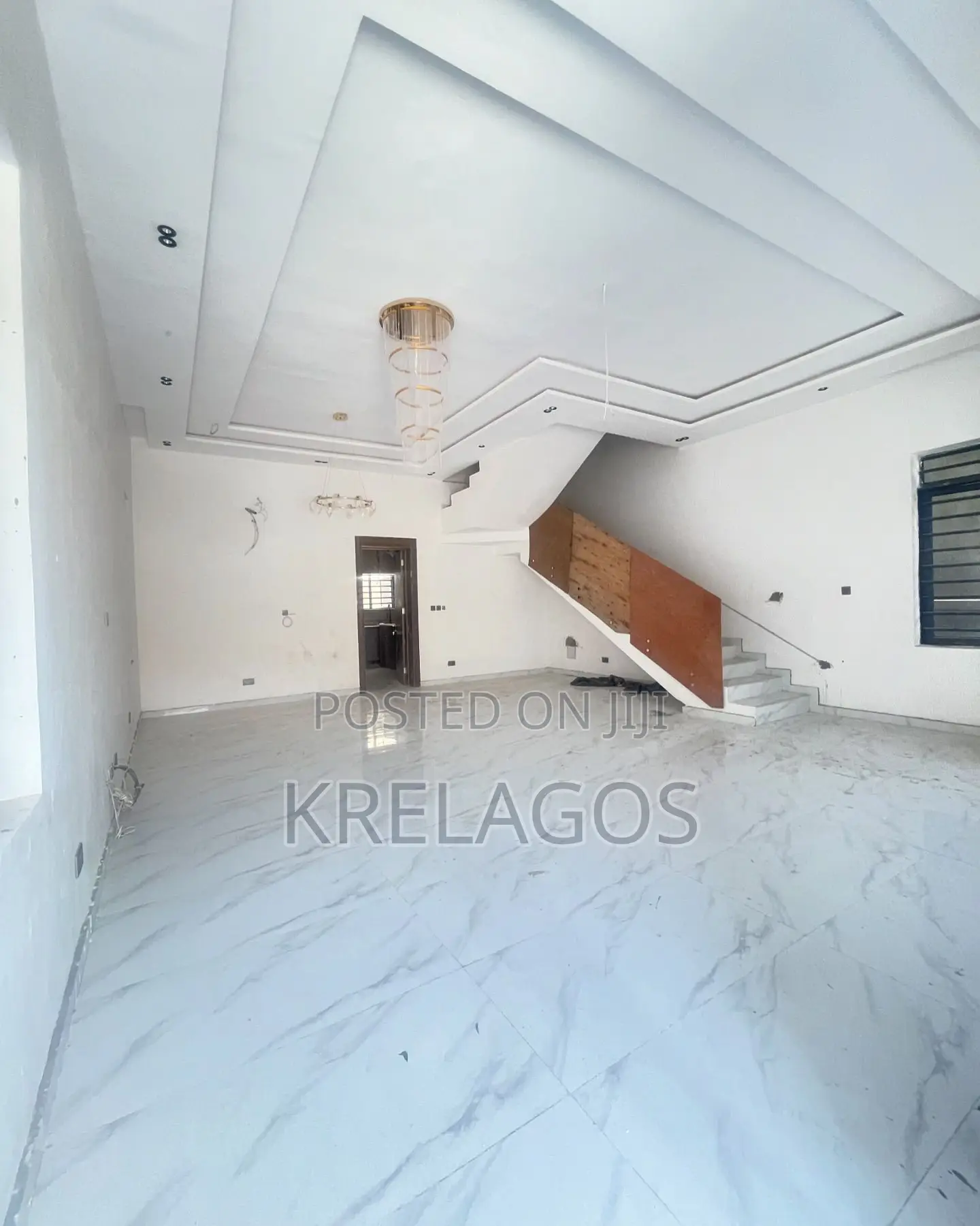 5bdrm Duplex in Ikate for sale