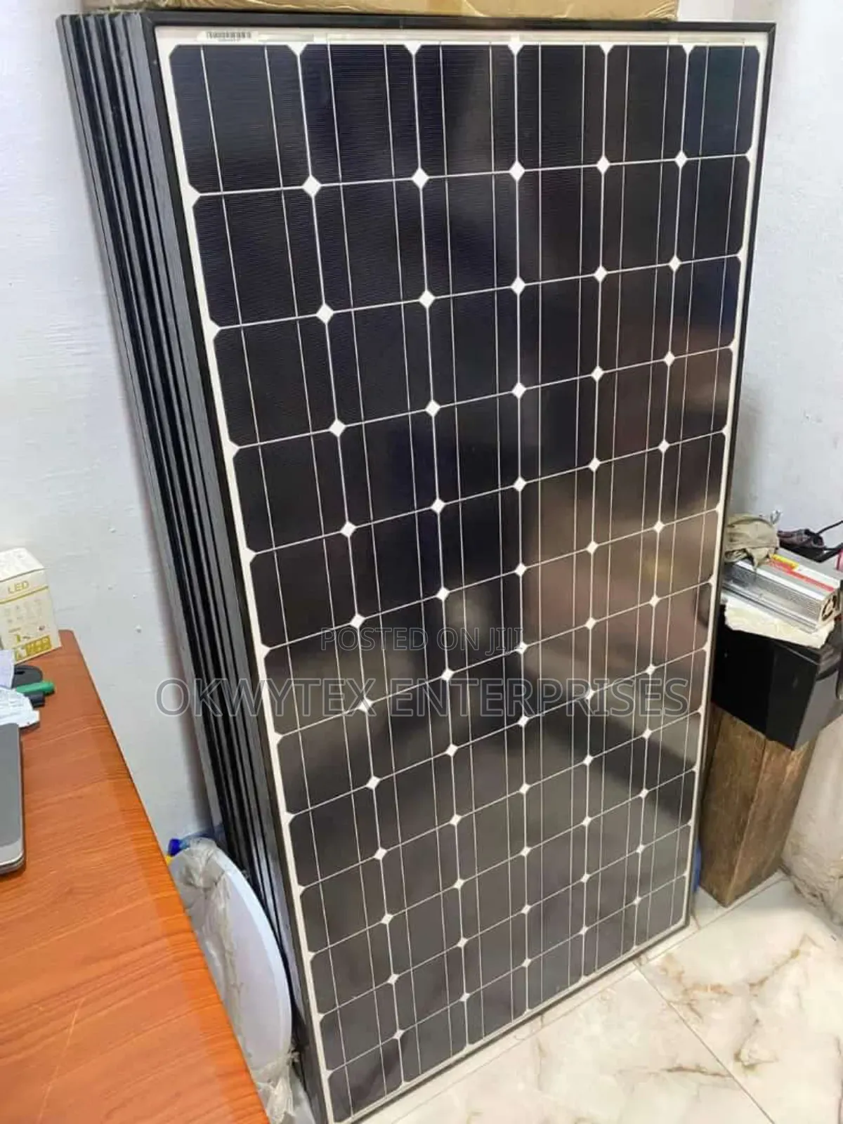 300watts Canadian Mono Solar Panel