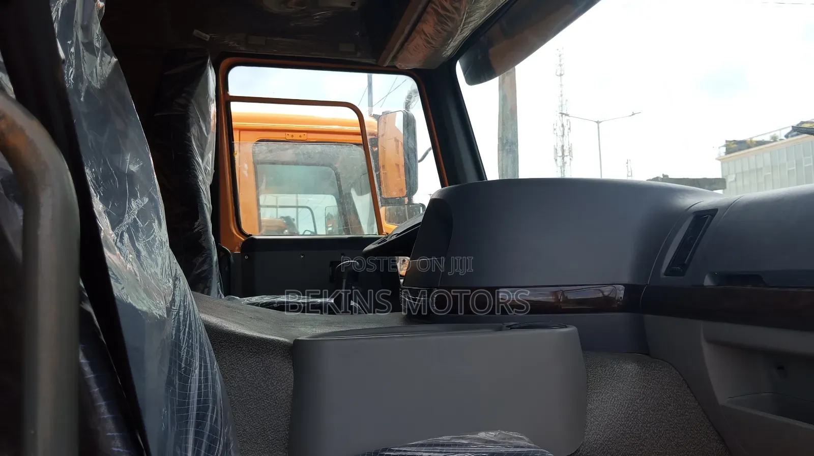 China Used Howo Truck Yellow Colour