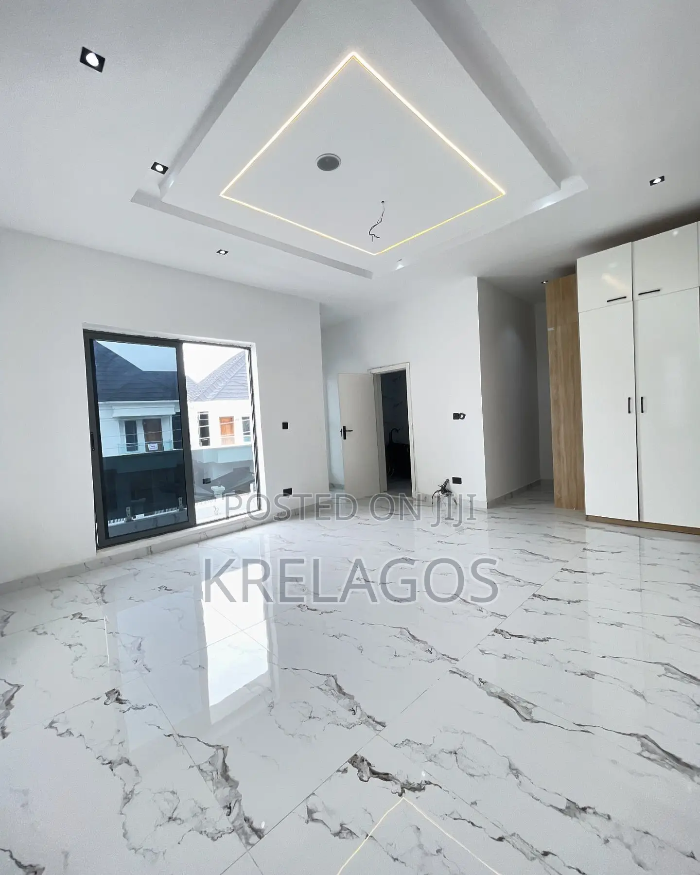 4bdrm Duplex in Ikota for sale