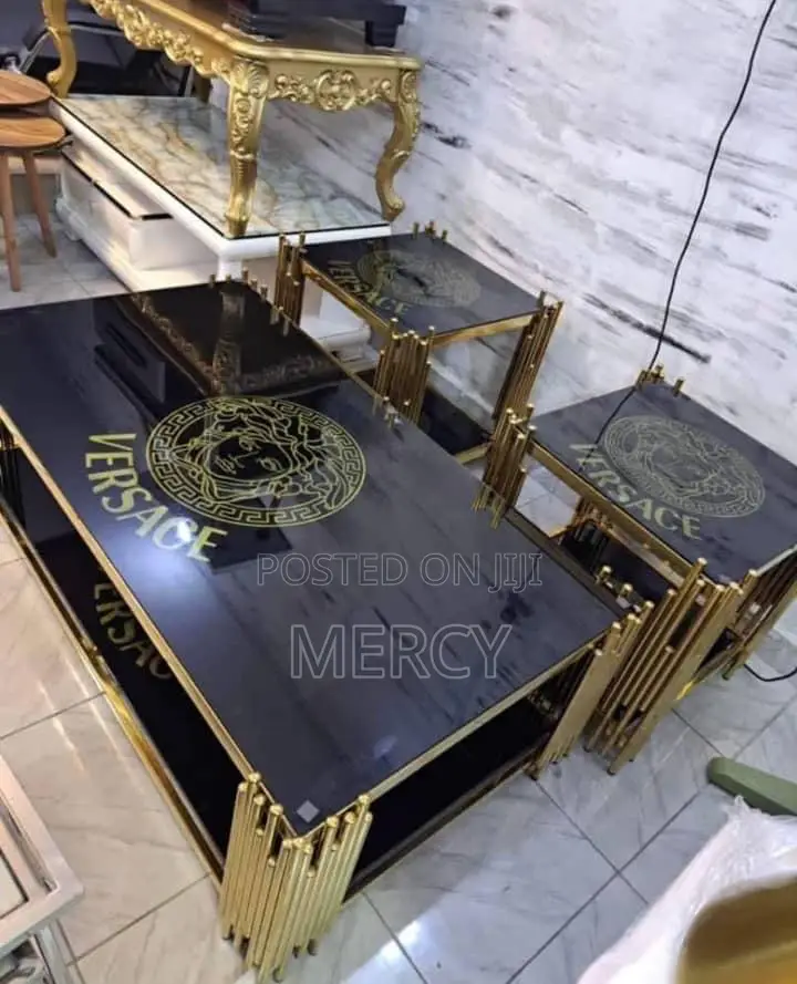 Coffee Table With Glass Top and Side Stools