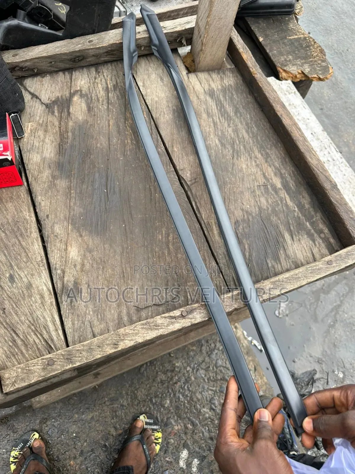 Windscreen Chrome for Is250