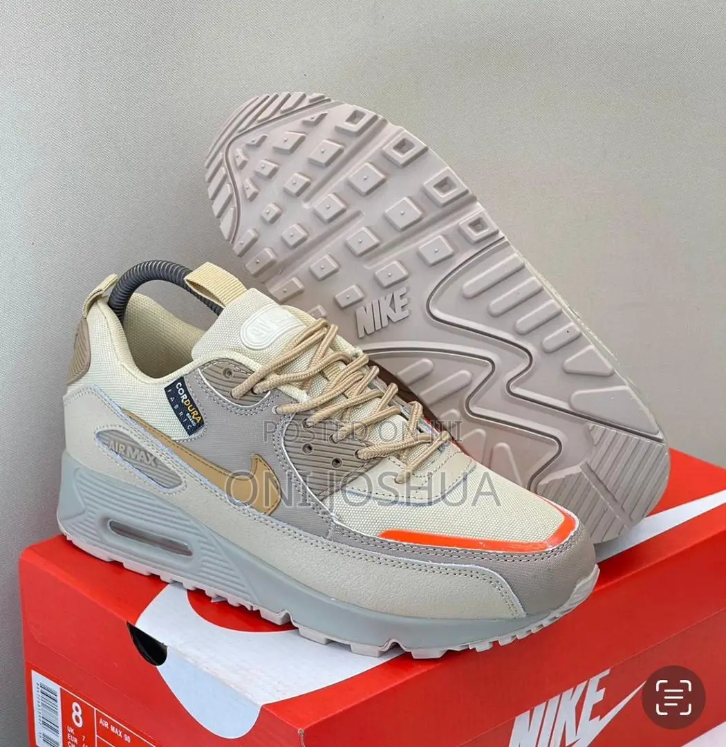 Nike Airmax Sneakers