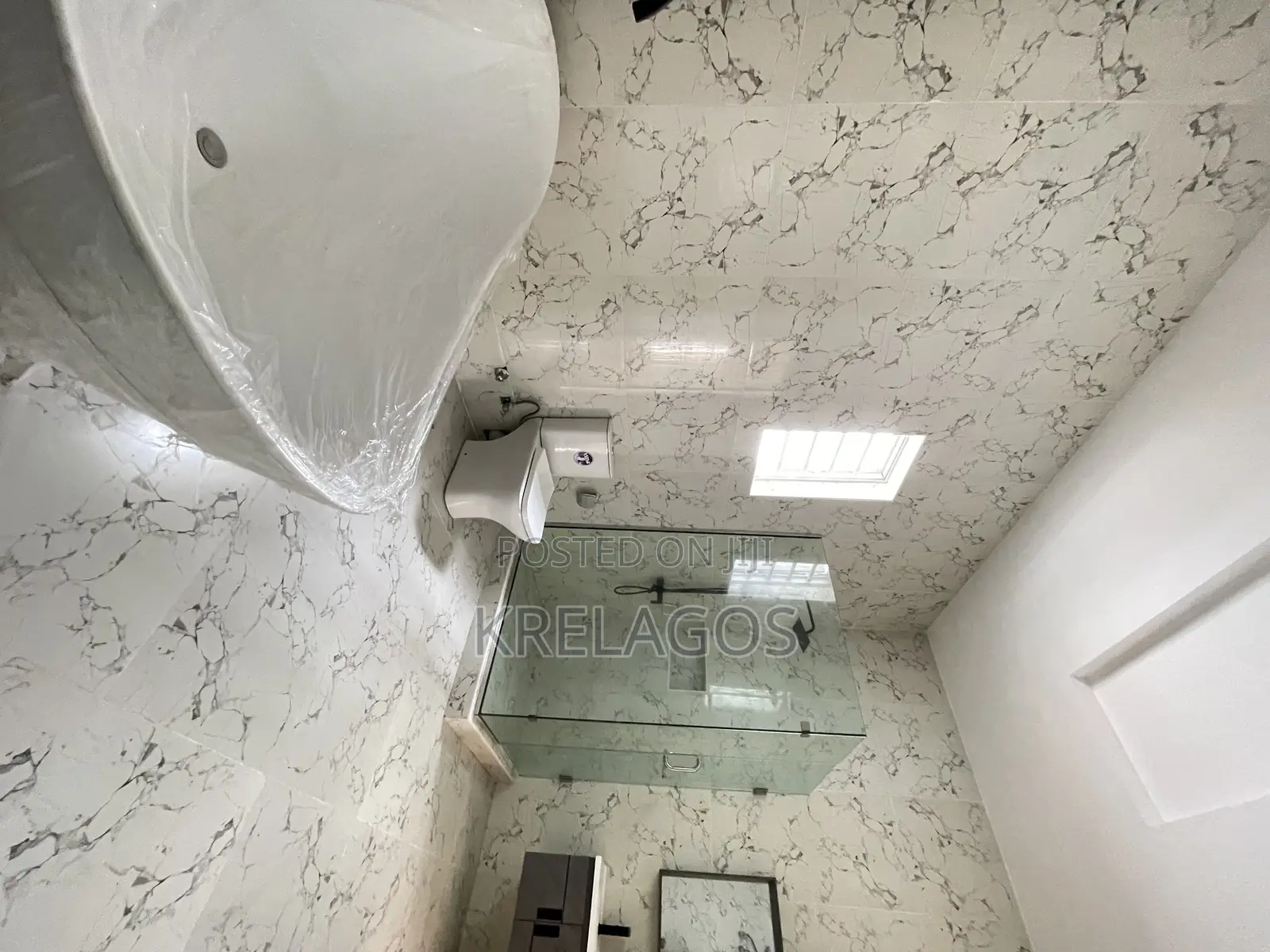 4bdrm Duplex in Ikota for sale