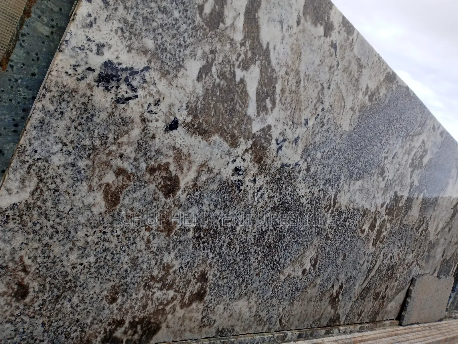 Desert Gray Granite for Kitchen Counter Top and Furnitures