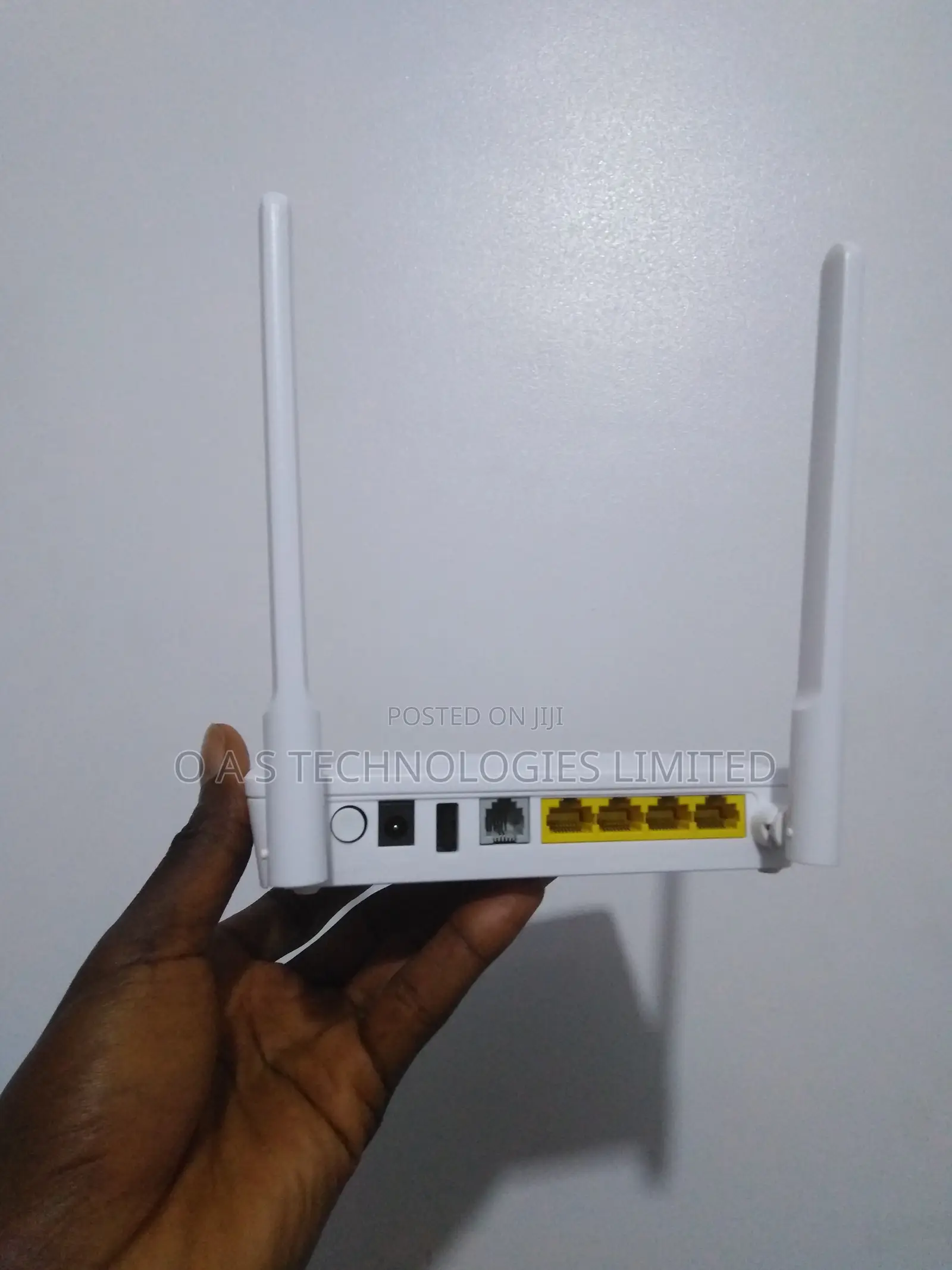 Huawei Fiber Optic Router(Singular Band) Hg8546m