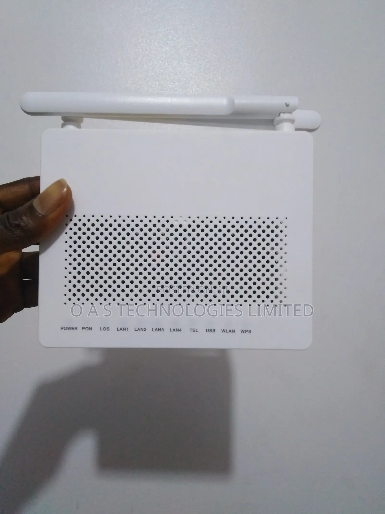 Huawei Fiber Optic Router(Singular Band) Hg8546m