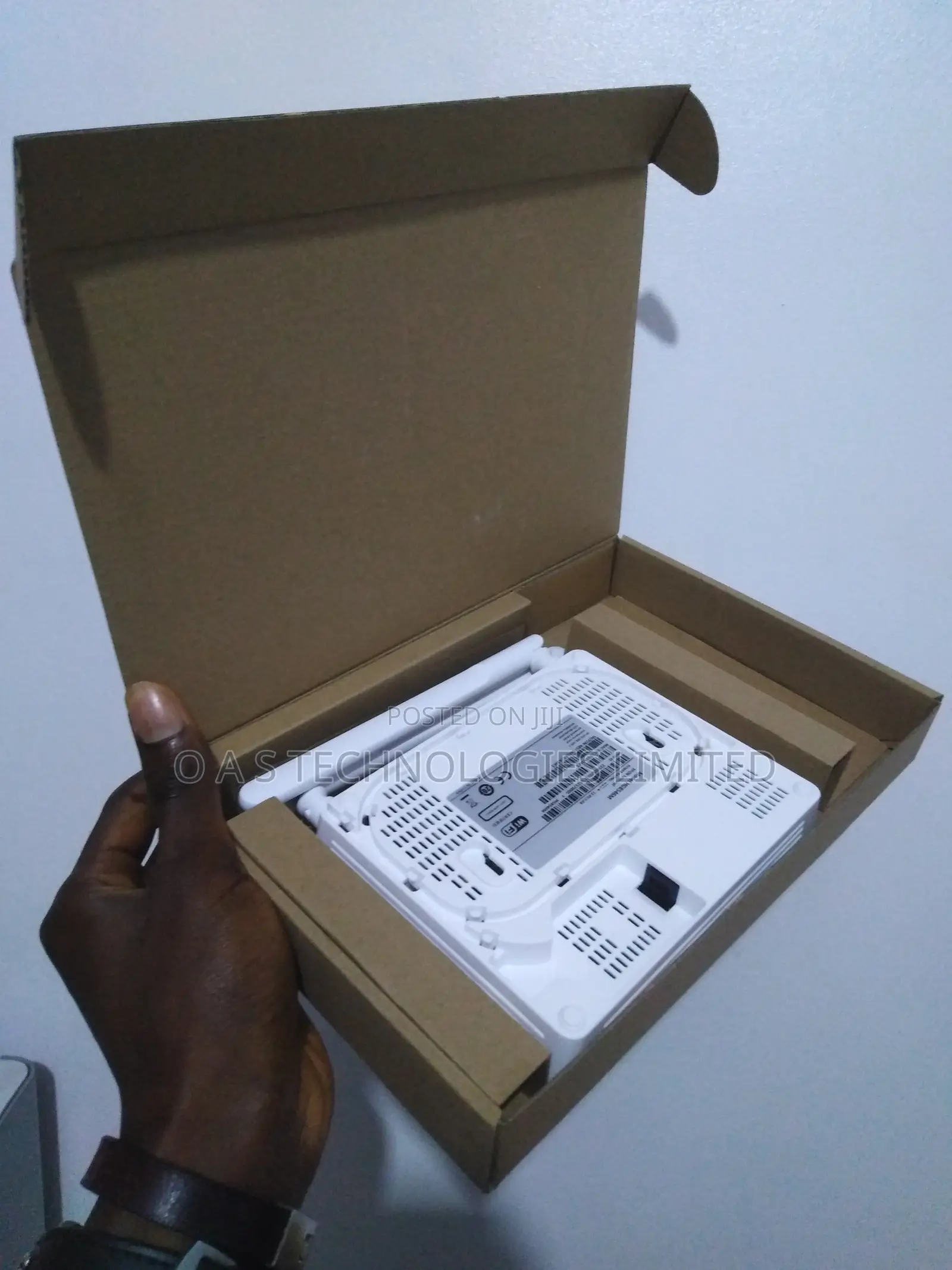 Huawei Fiber Optic Router(Singular Band) Hg8546m